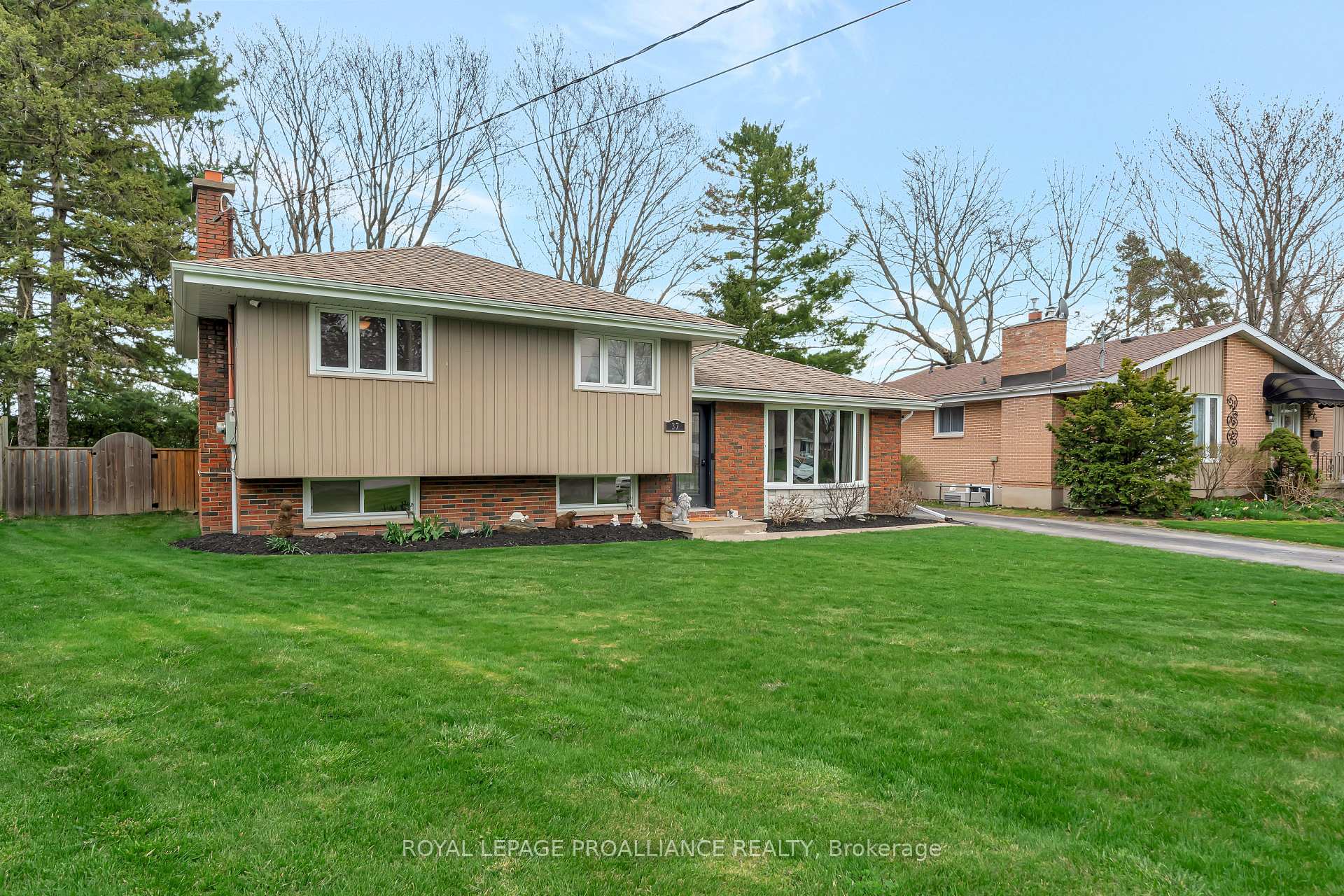 Photo 40 of 37 Applewood Drive, Belleville — HOMEH
