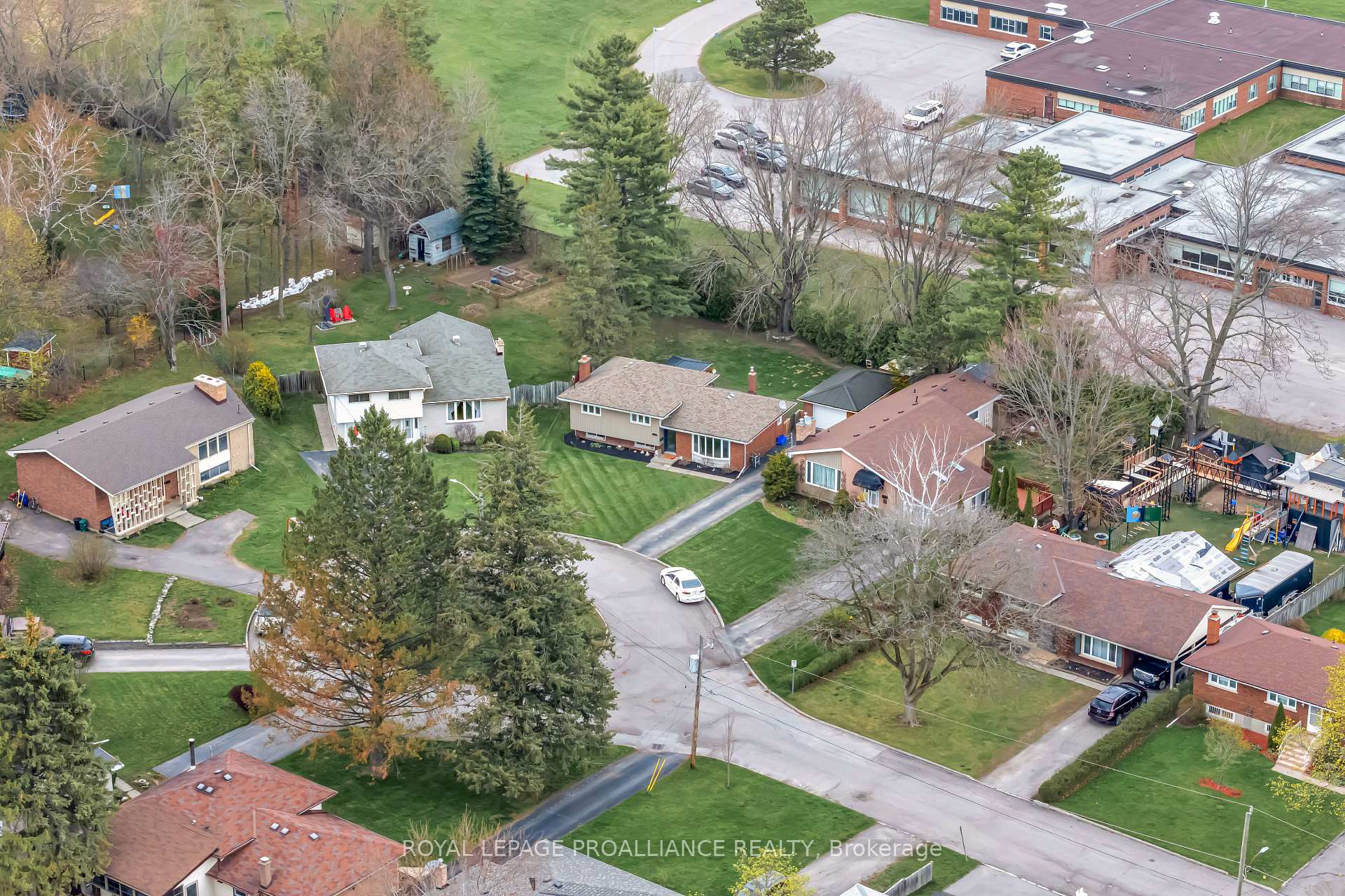 Photo 42 of 37 Applewood Drive, Belleville — HOMEH