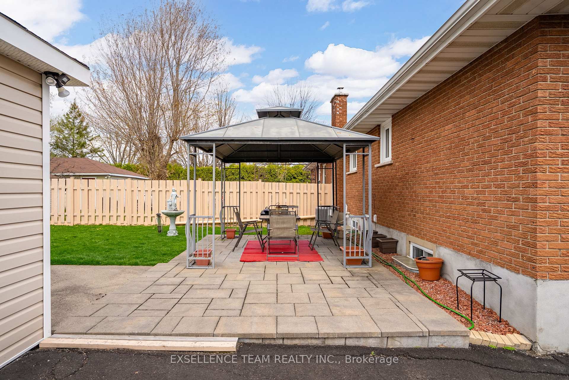 Photo 4 of 413 Mercier Avenue, Cornwall — HOMEH