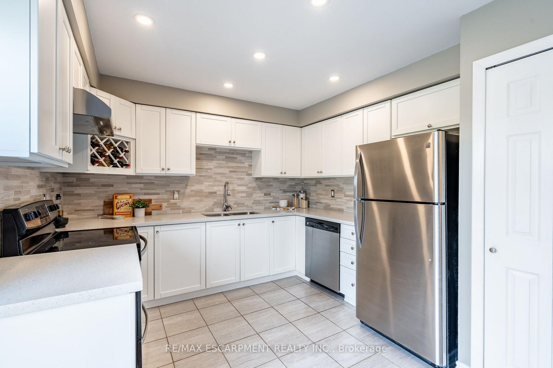 Photo 13 of 15 Elford Crescent, Hamilton, Vincent — HOMEH