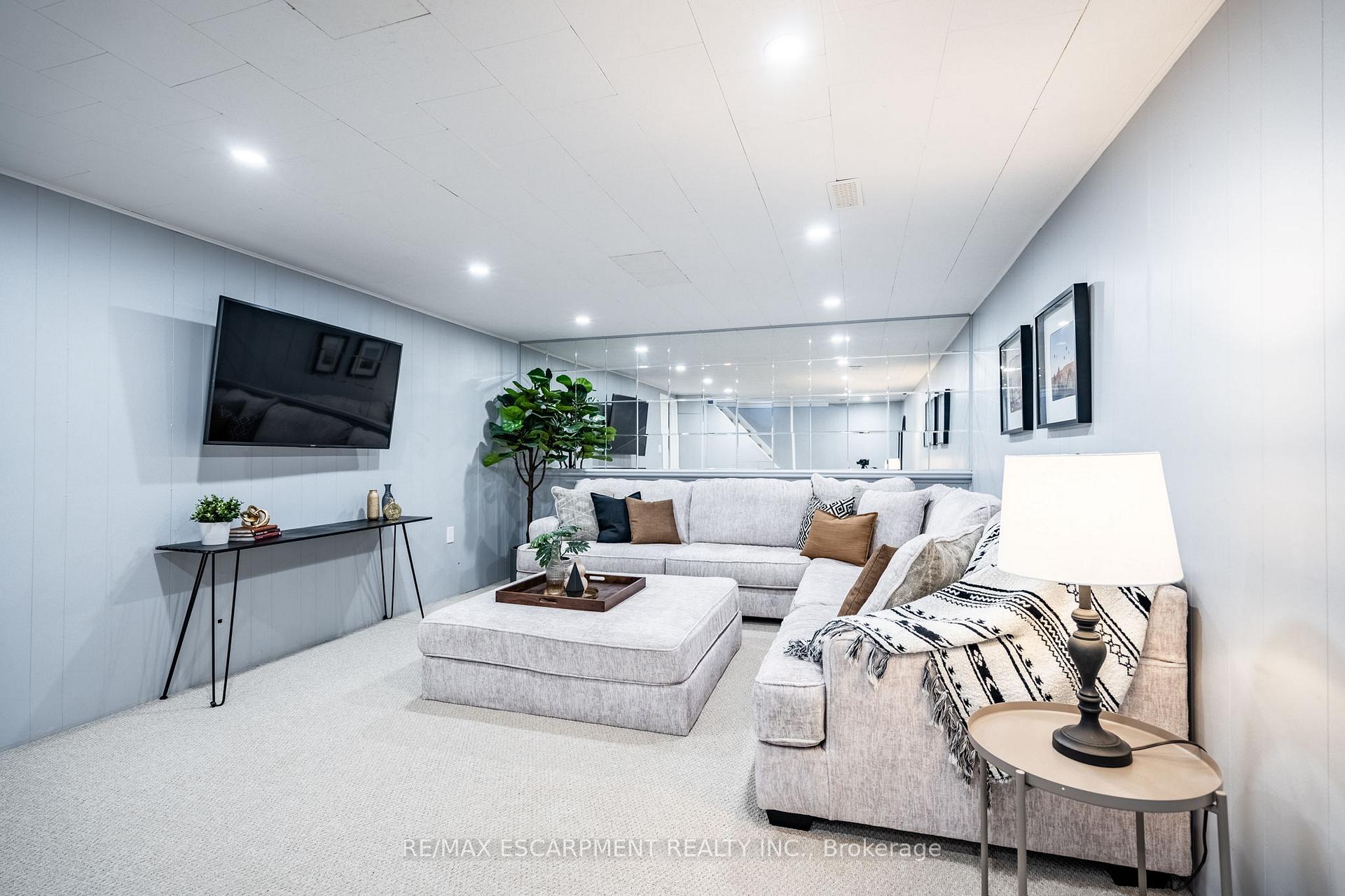 Photo 37 of 15 Elford Crescent, Hamilton, Vincent — HOMEH