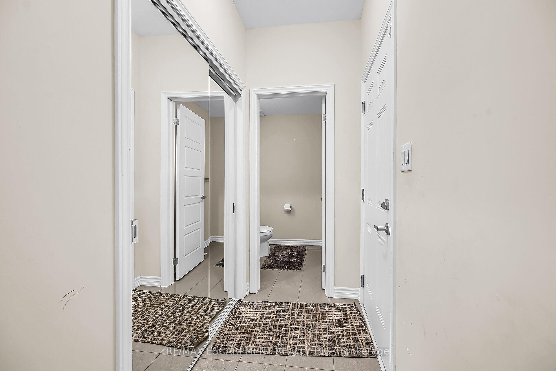 Photo 5 of 14 Oaktree Drive, Haldimand — HOMEH