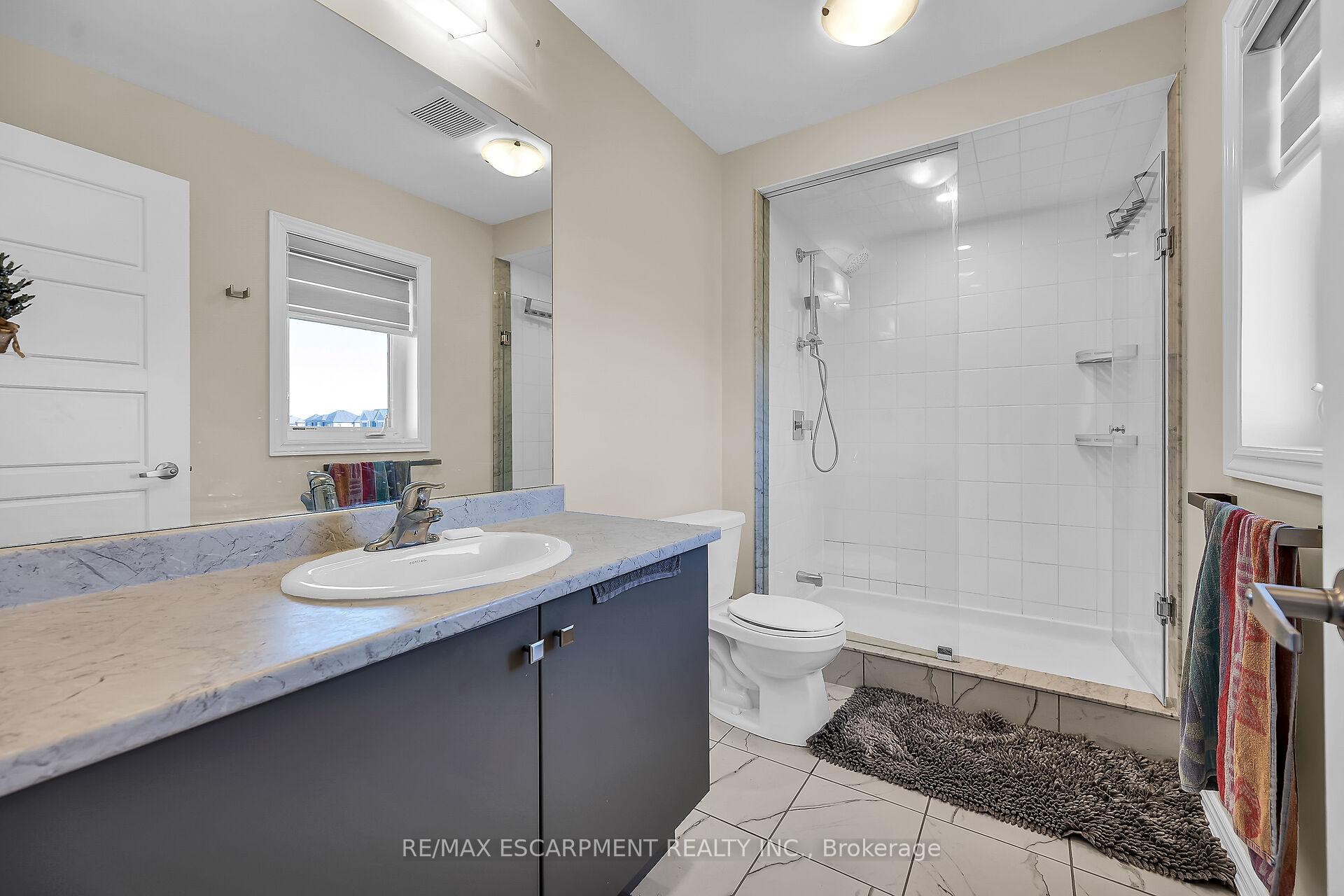 Photo 23 of 14 Oaktree Drive, Haldimand — HOMEH