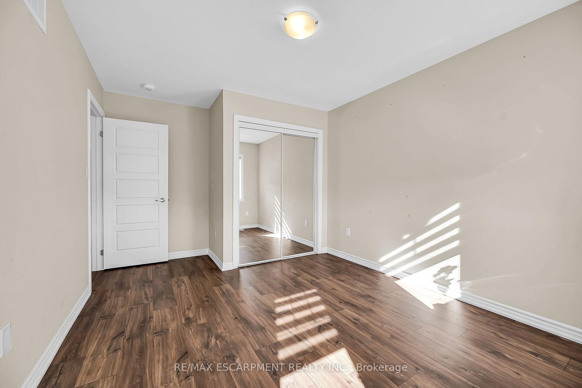 Photo 27 of 14 Oaktree Drive, Haldimand — HOMEH