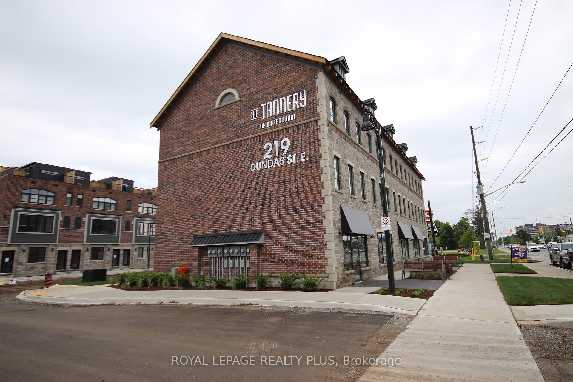 Photo 1 of Unit 26, 219 Dundas Street, Hamilton, Waterdown — HOMEH