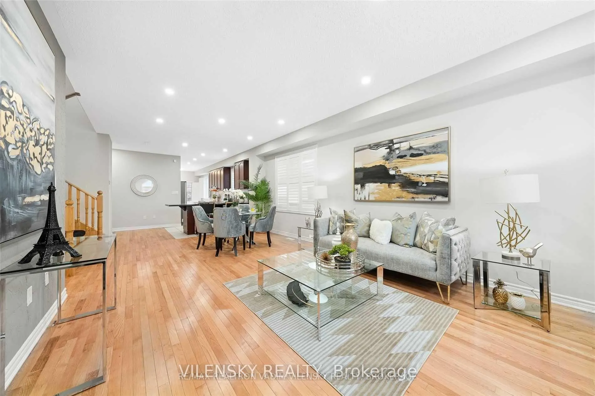 Photo 11 of Unit 17, 8777 Dufferin Street, Vaughan, Patterson — HOMEH