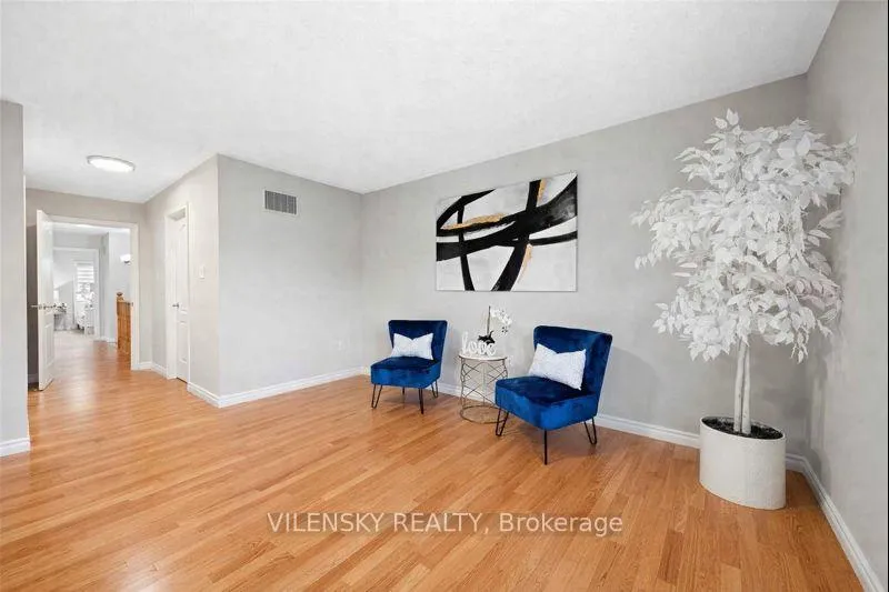 Photo 17 of Unit 17, 8777 Dufferin Street, Vaughan, Patterson — HOMEH