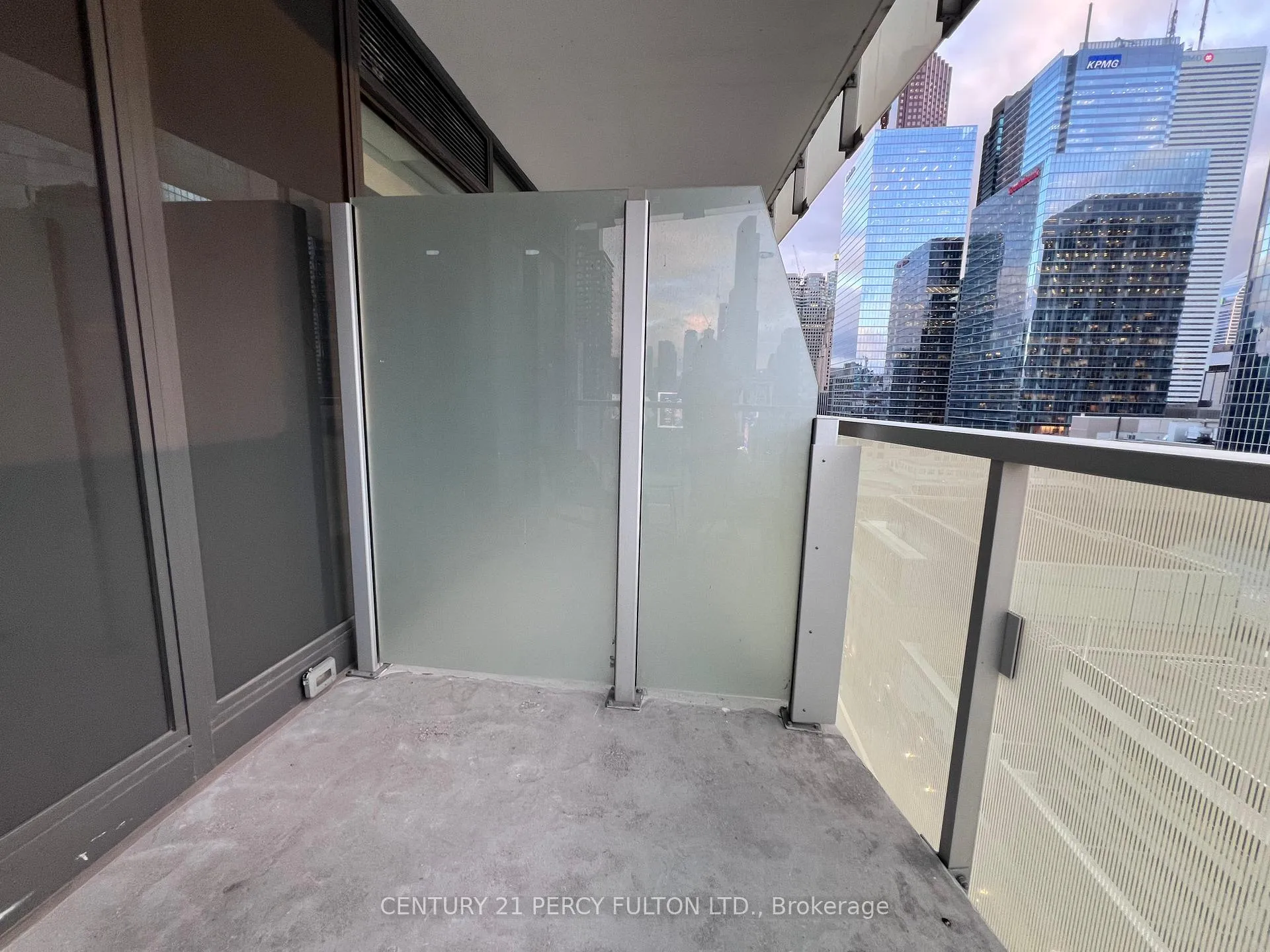 Photo 6 of Unit 1312, 197 Yonge Street, Toronto, Church-Yonge Corridor — HOMEH