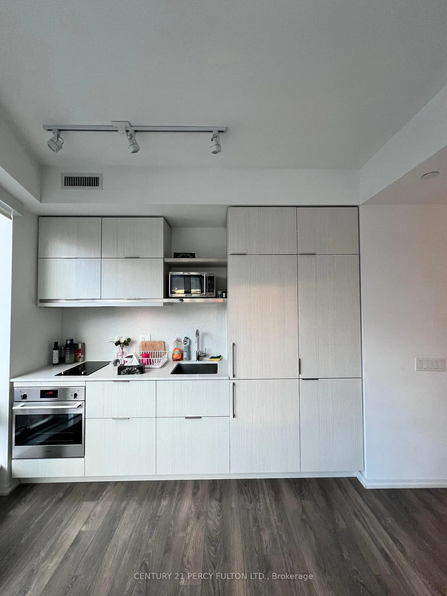 Photo 10 of Unit 1312, 197 Yonge Street, Toronto, Church-Yonge Corridor — HOMEH