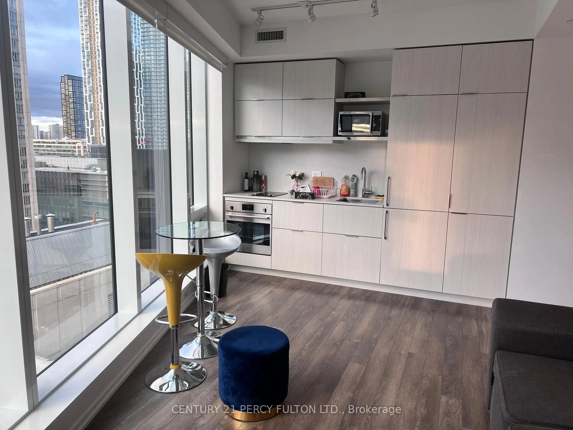 Photo 11 of Unit 1312, 197 Yonge Street, Toronto, Church-Yonge Corridor — HOMEH