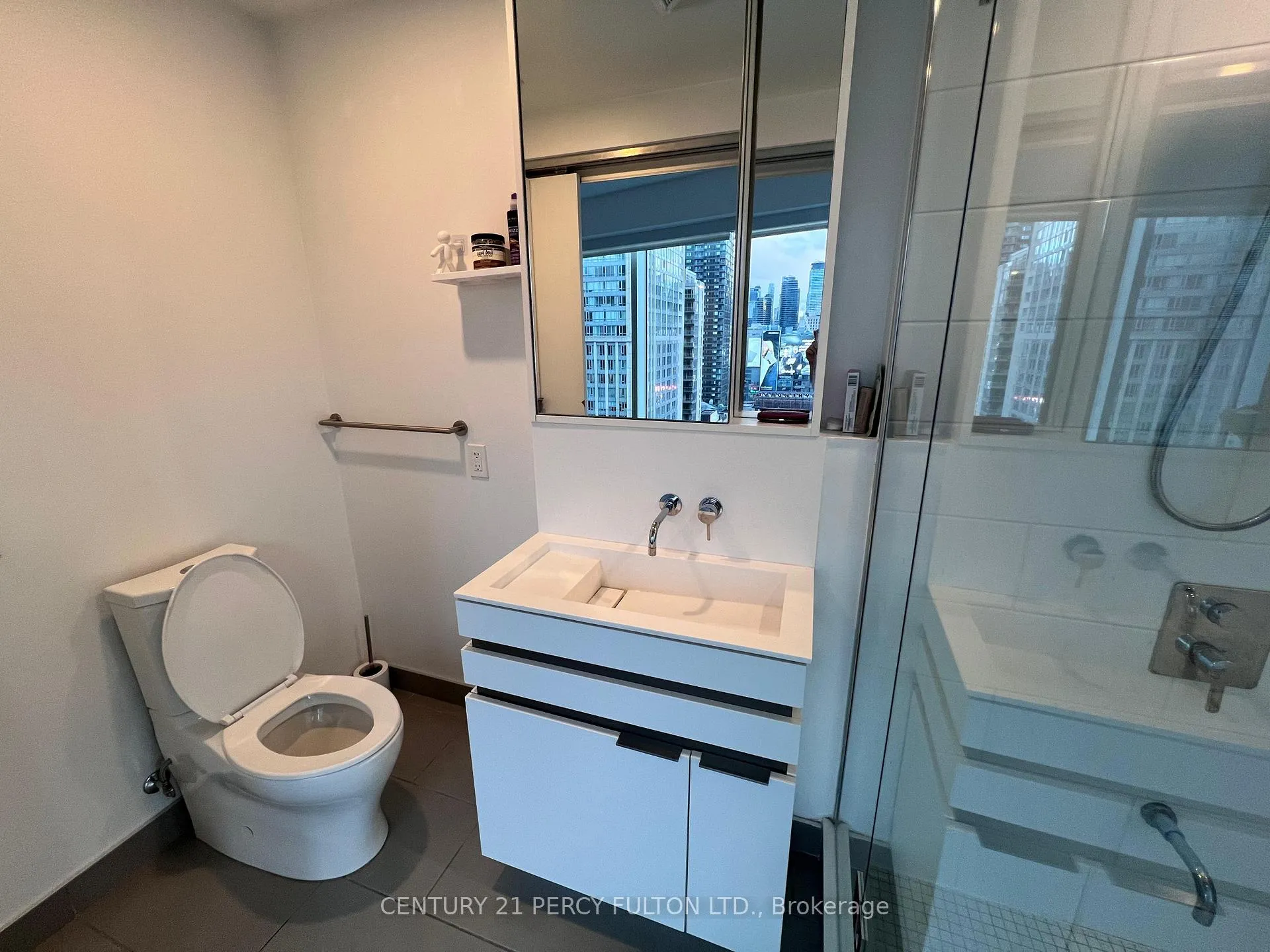 Photo 12 of Unit 1312, 197 Yonge Street, Toronto, Church-Yonge Corridor — HOMEH