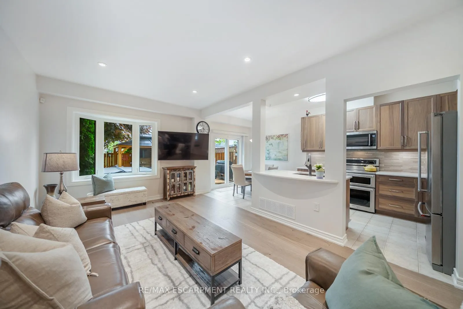 Photo 11 of 16 Olivia Place, Hamilton, Meadowlands — HOMEH