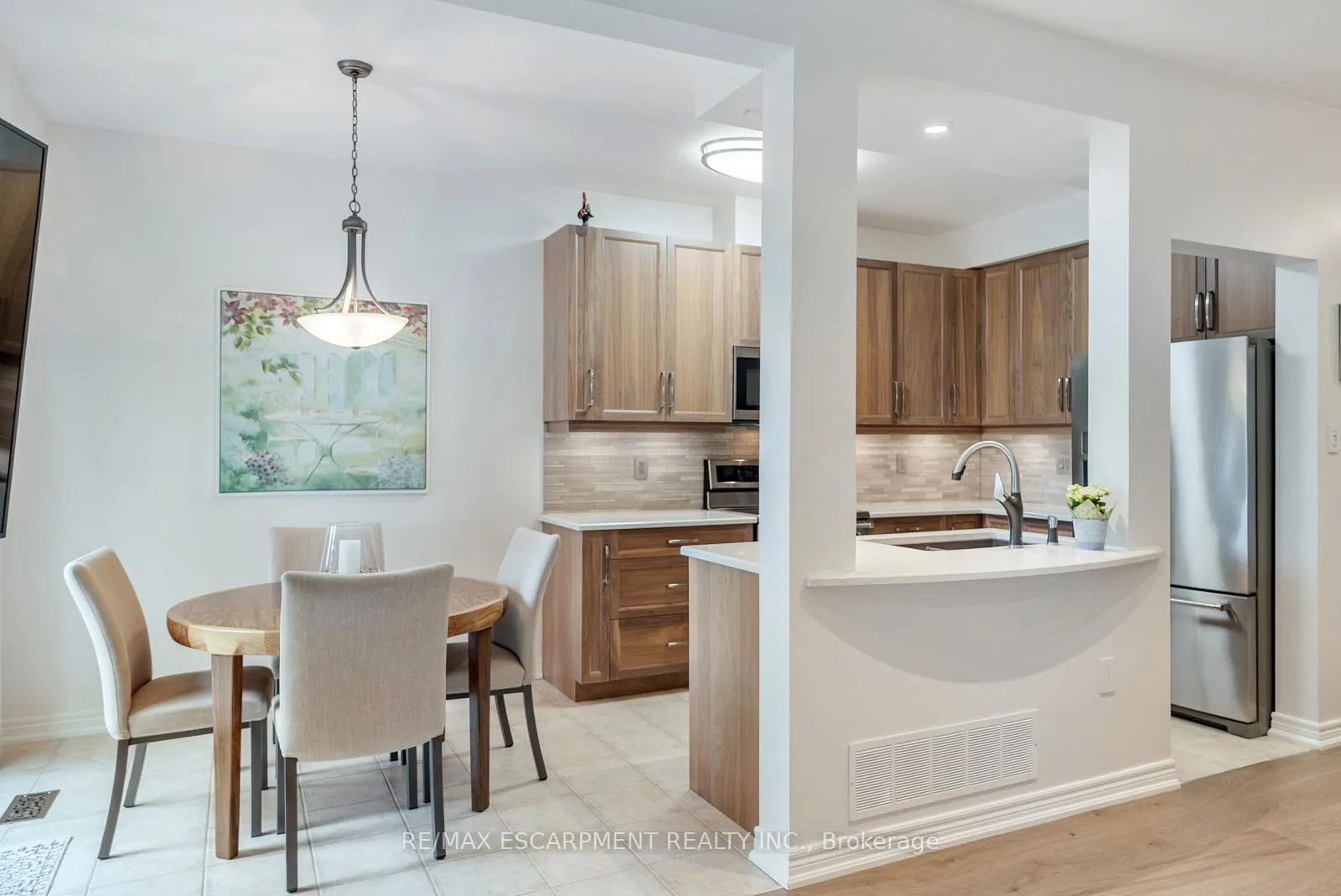 Photo 16 of 16 Olivia Place, Hamilton, Meadowlands — HOMEH