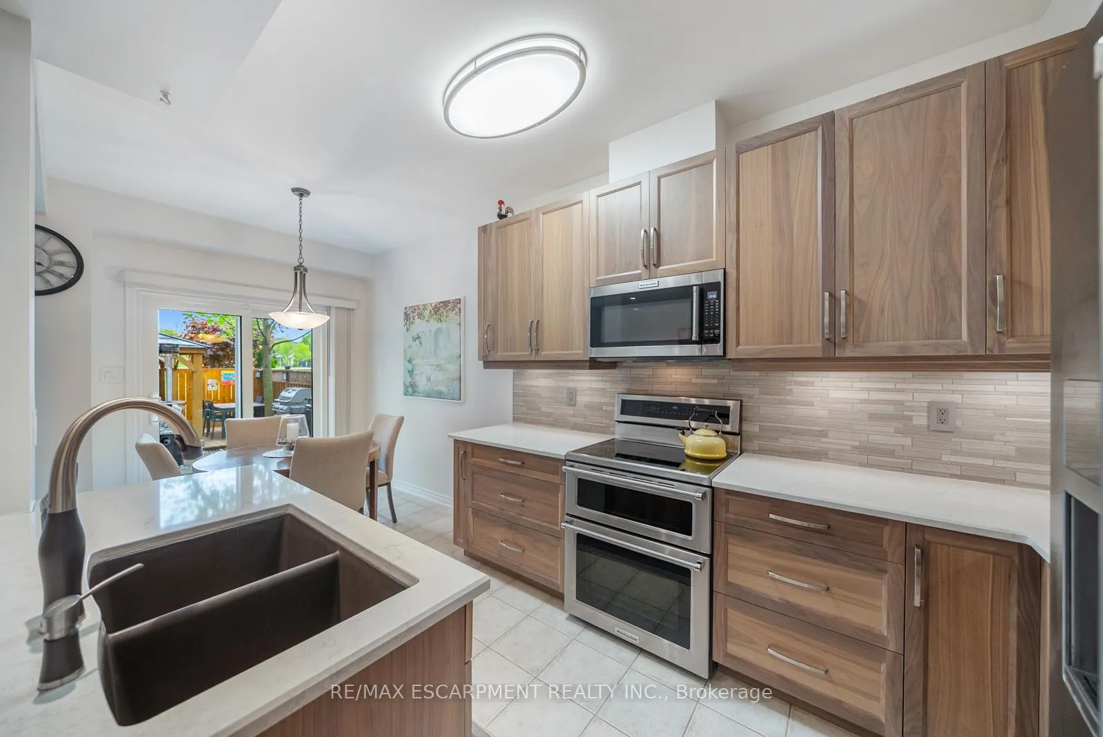 Photo 19 of 16 Olivia Place, Hamilton, Meadowlands — HOMEH