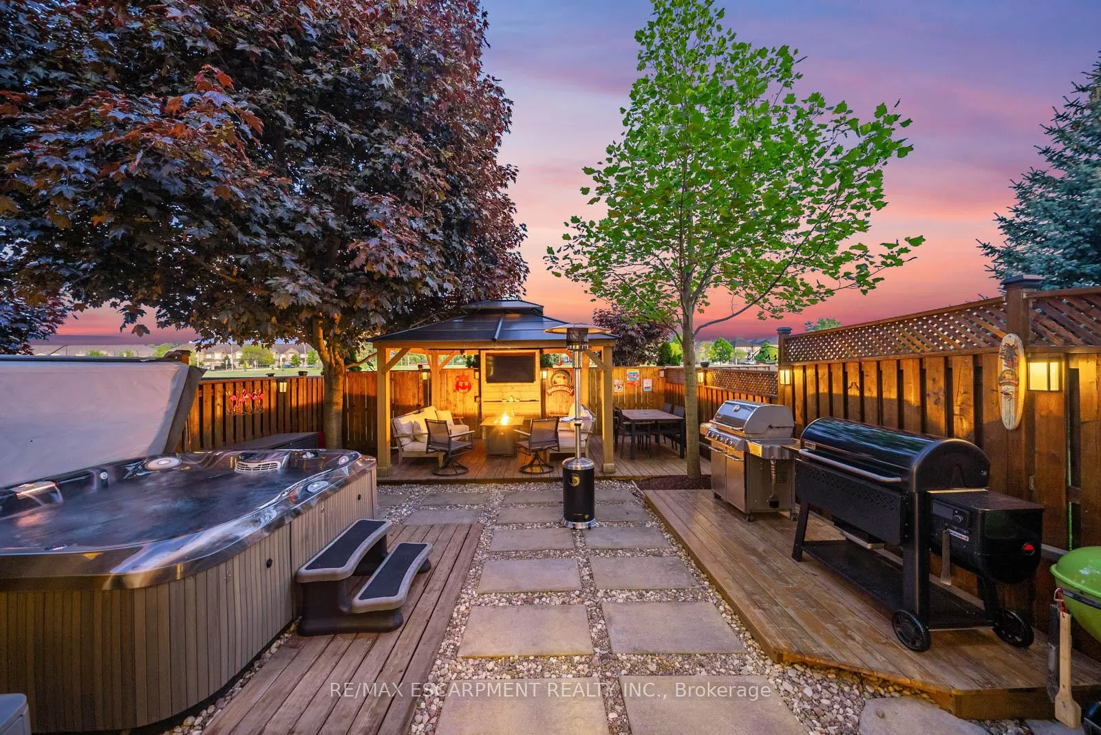 Photo 37 of 16 Olivia Place, Hamilton, Meadowlands — HOMEH