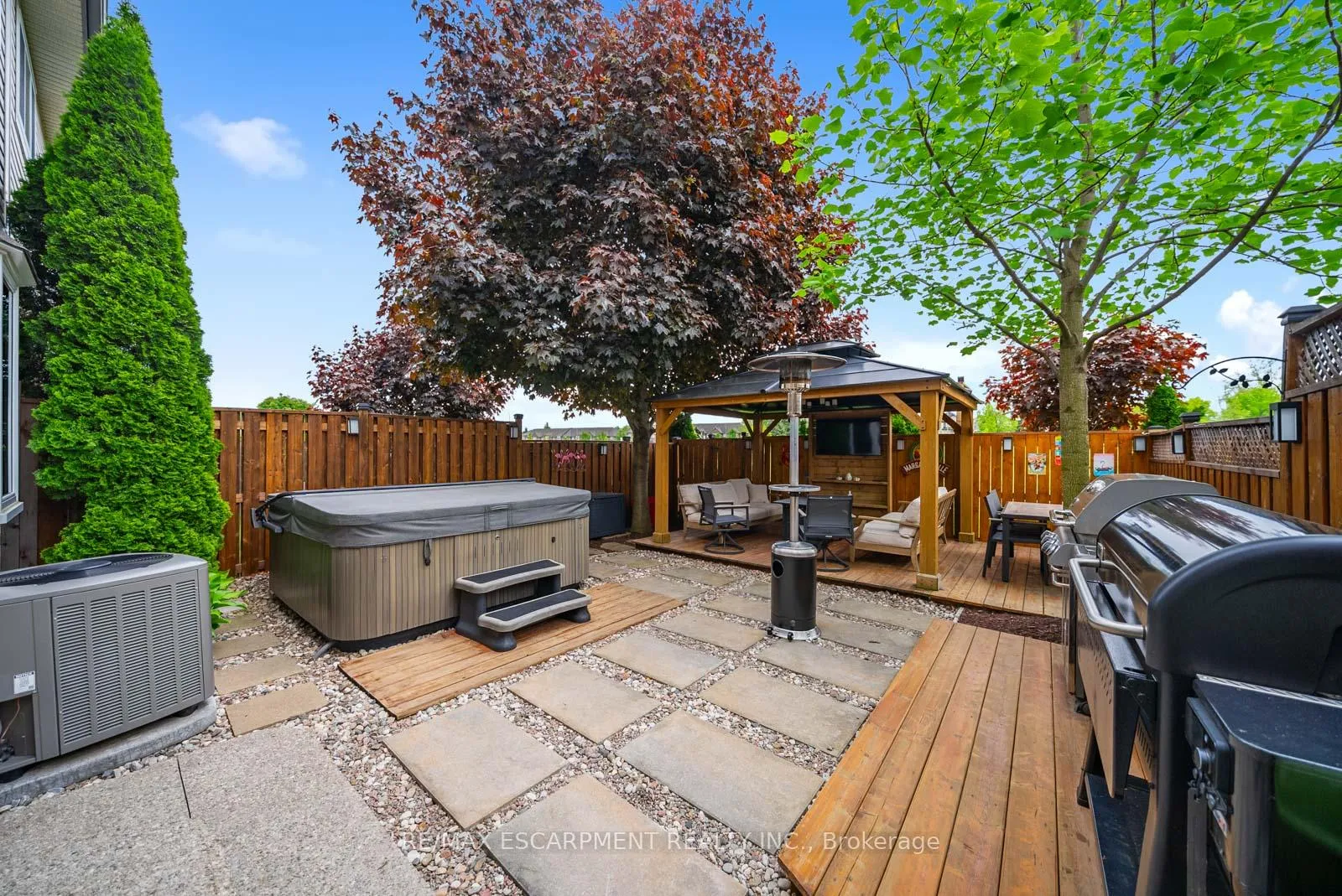 Photo 43 of 16 Olivia Place, Hamilton, Meadowlands — HOMEH