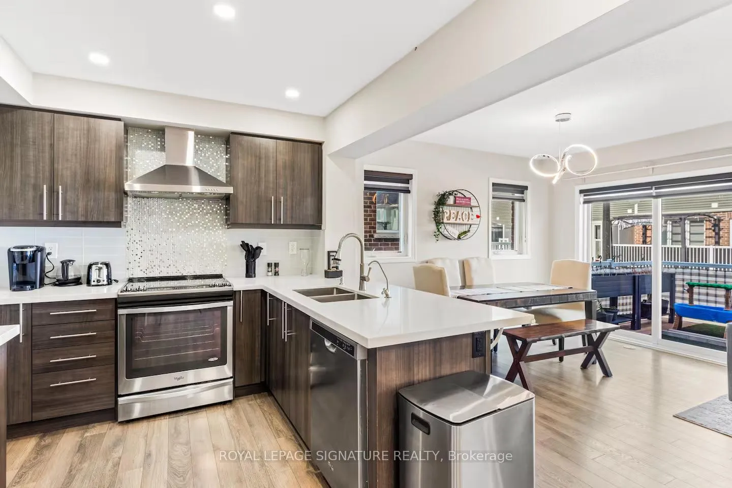 Photo 3 of 11 Eckford Lane, Brampton, Northwest Brampton — HOMEH