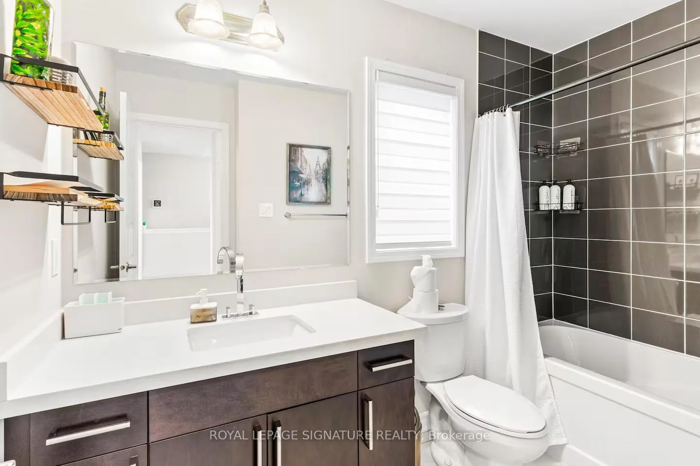 Photo 17 of 11 Eckford Lane, Brampton, Northwest Brampton — HOMEH