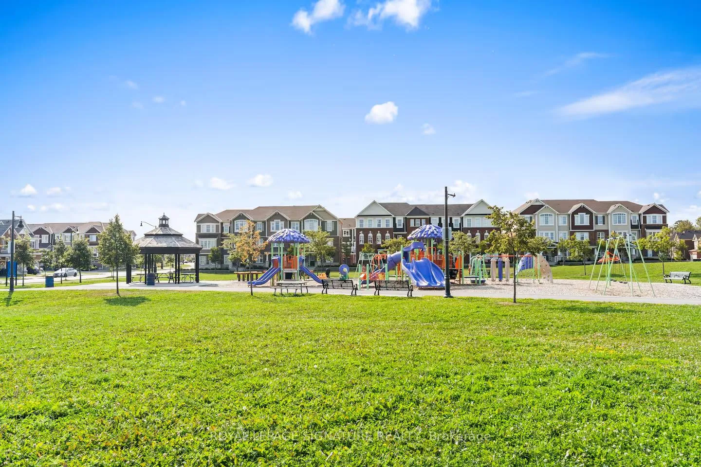 Photo 22 of 11 Eckford Lane, Brampton, Northwest Brampton — HOMEH