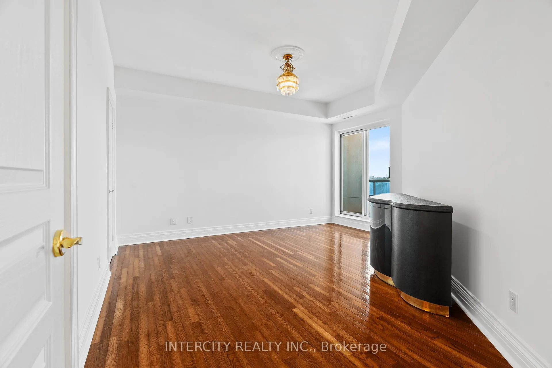 Photo 14 of Unit 607, 1 Cordoba Drive, Vaughan, Lakeview Estates — HOMEH