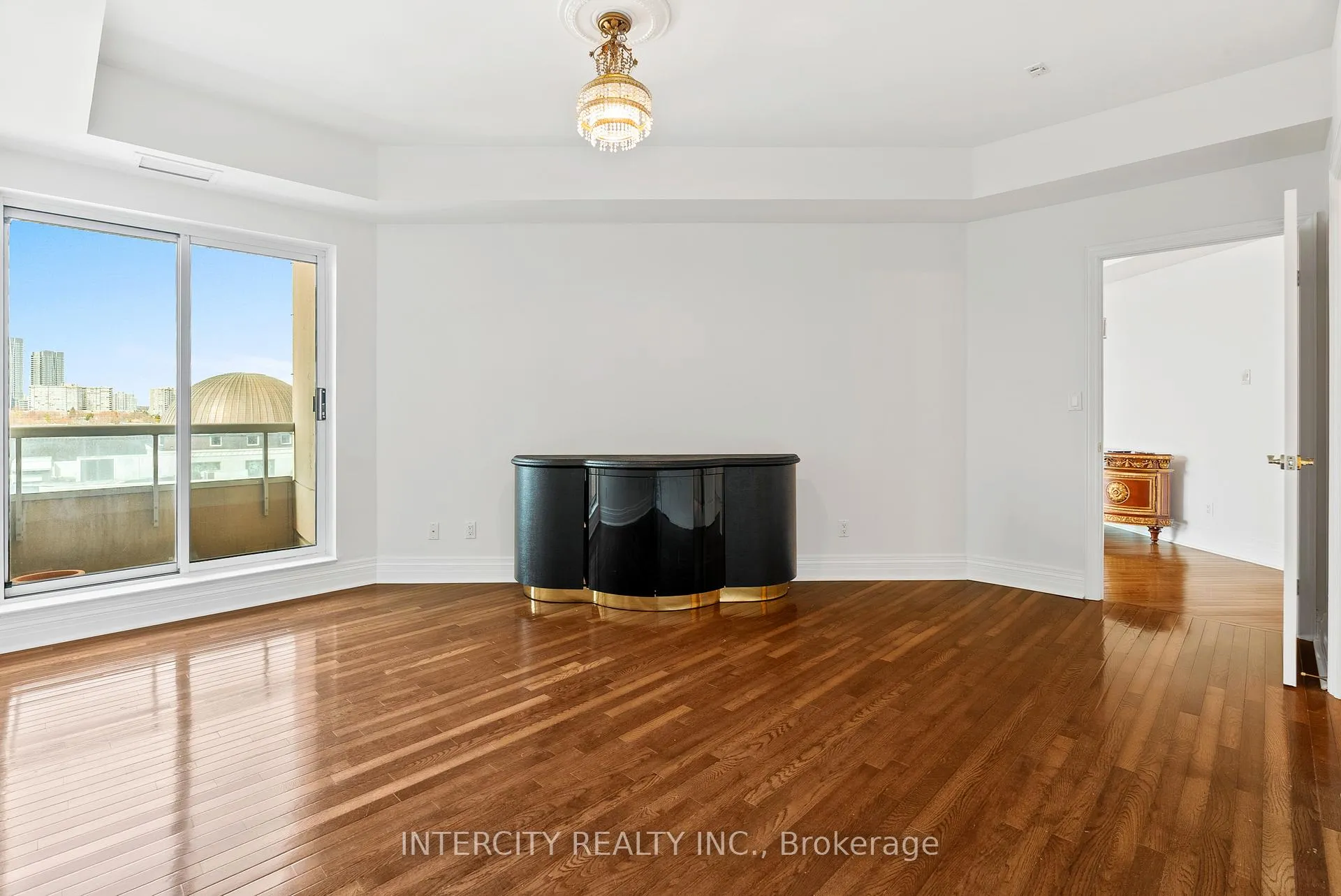Photo 15 of Unit 607, 1 Cordoba Drive, Vaughan, Lakeview Estates — HOMEH