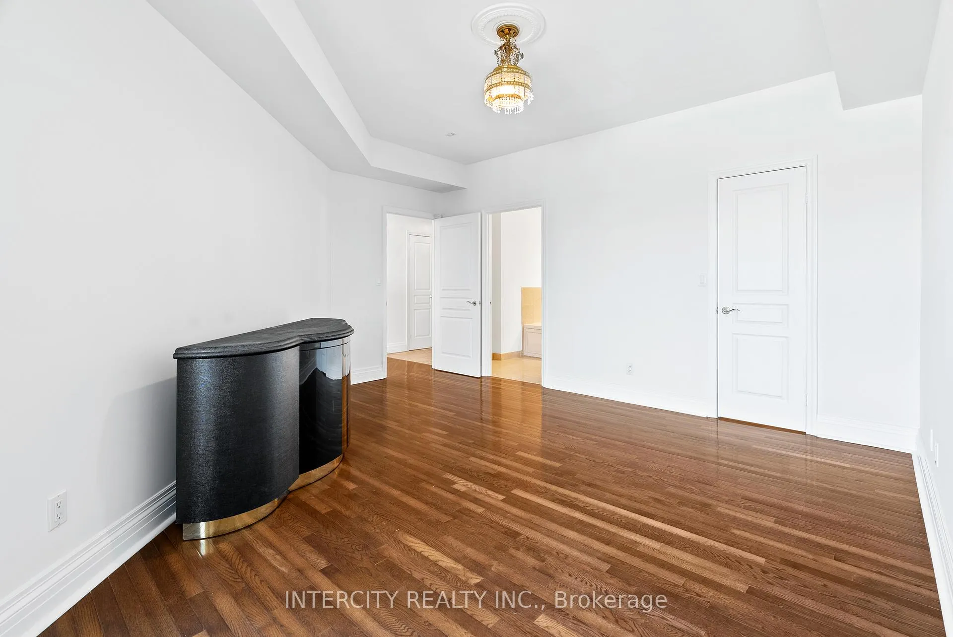 Photo 16 of Unit 607, 1 Cordoba Drive, Vaughan, Lakeview Estates — HOMEH