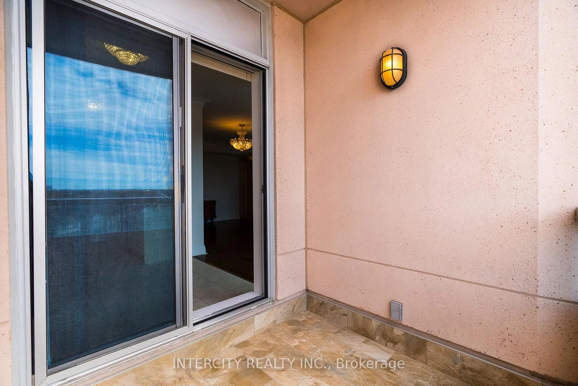Photo 23 of Unit 607, 1 Cordoba Drive, Vaughan, Lakeview Estates — HOMEH