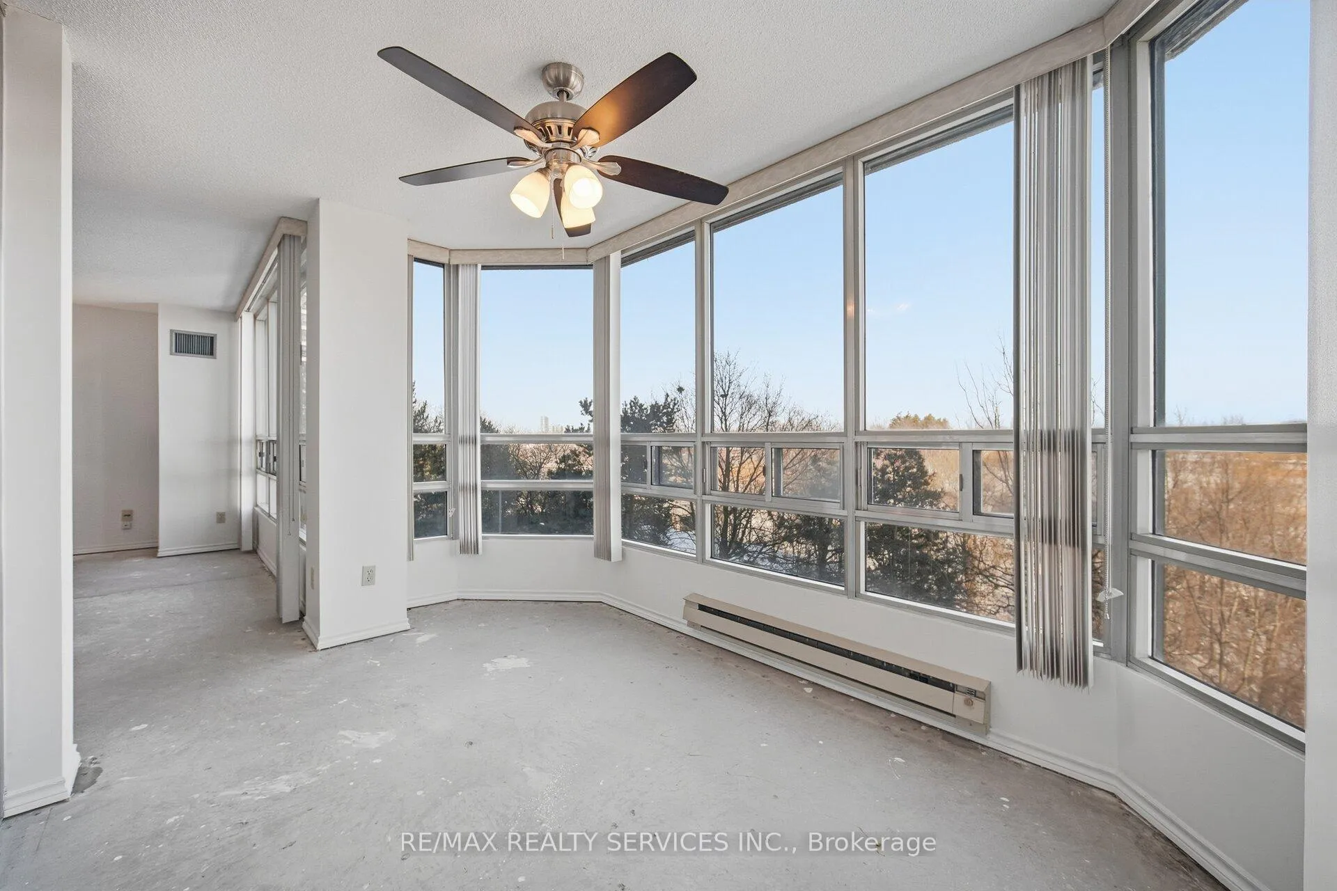Photo 19 of Unit 302, 320 Mill Street S, Brampton, Brampton South — HOMEH