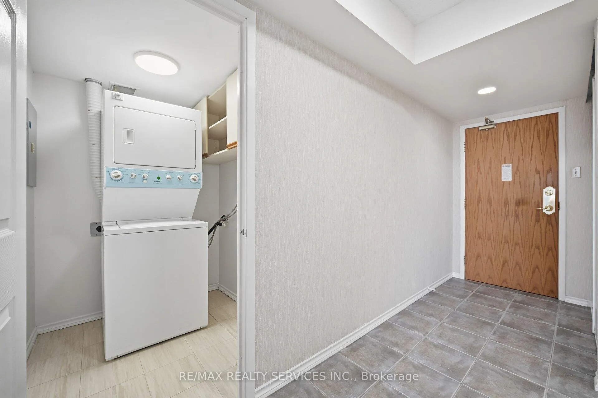 Photo 29 of Unit 302, 320 Mill Street S, Brampton, Brampton South — HOMEH
