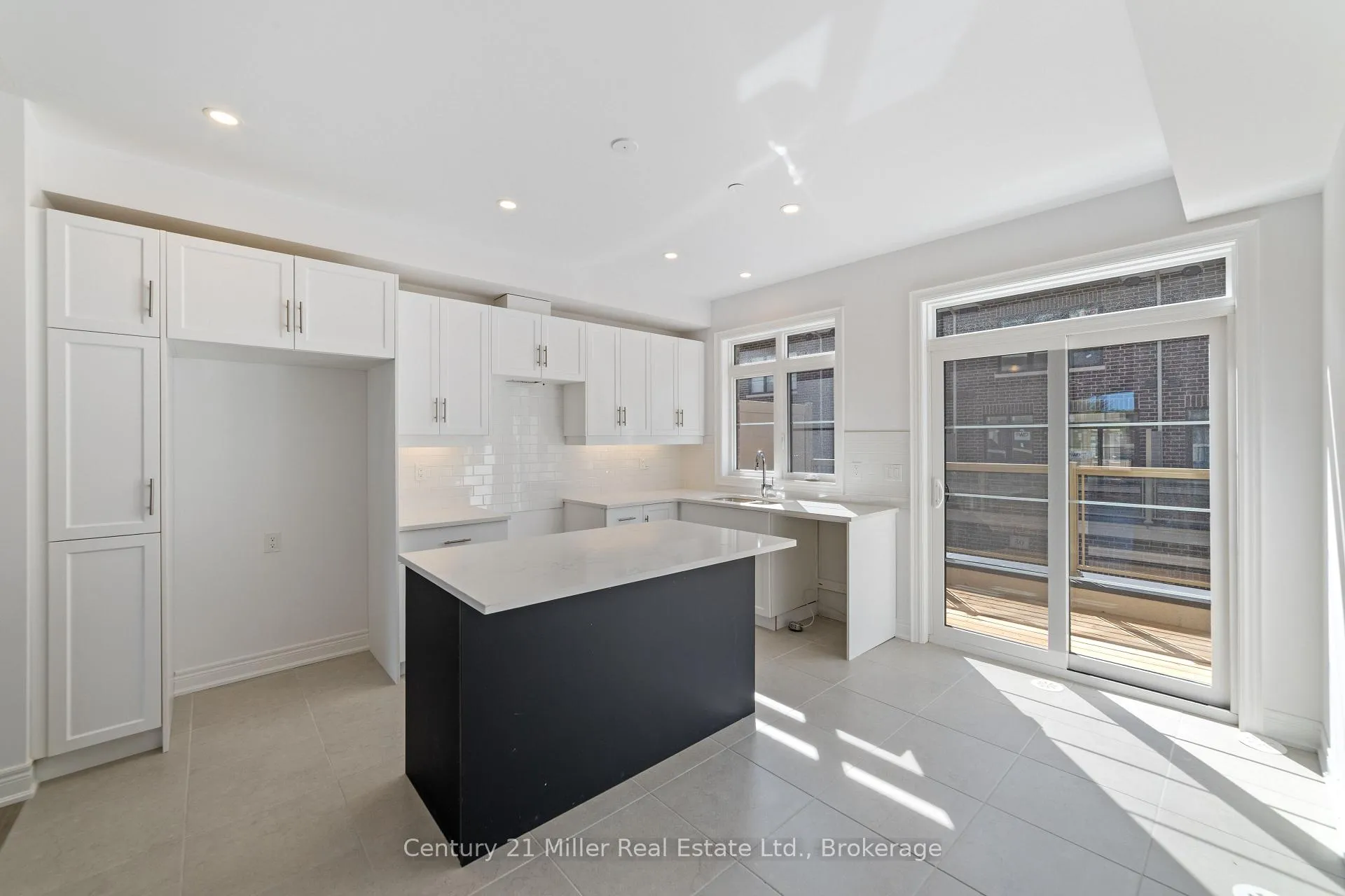 Photo 9 of Unit 56, 2150 Trafalgar Road, Oakville, River Oaks — HOMEH