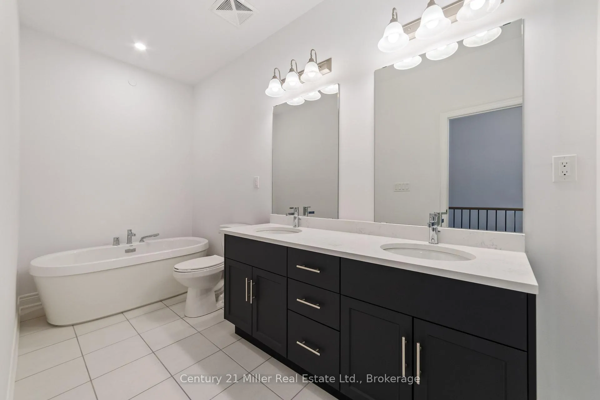 Photo 23 of Unit 56, 2150 Trafalgar Road, Oakville, River Oaks — HOMEH