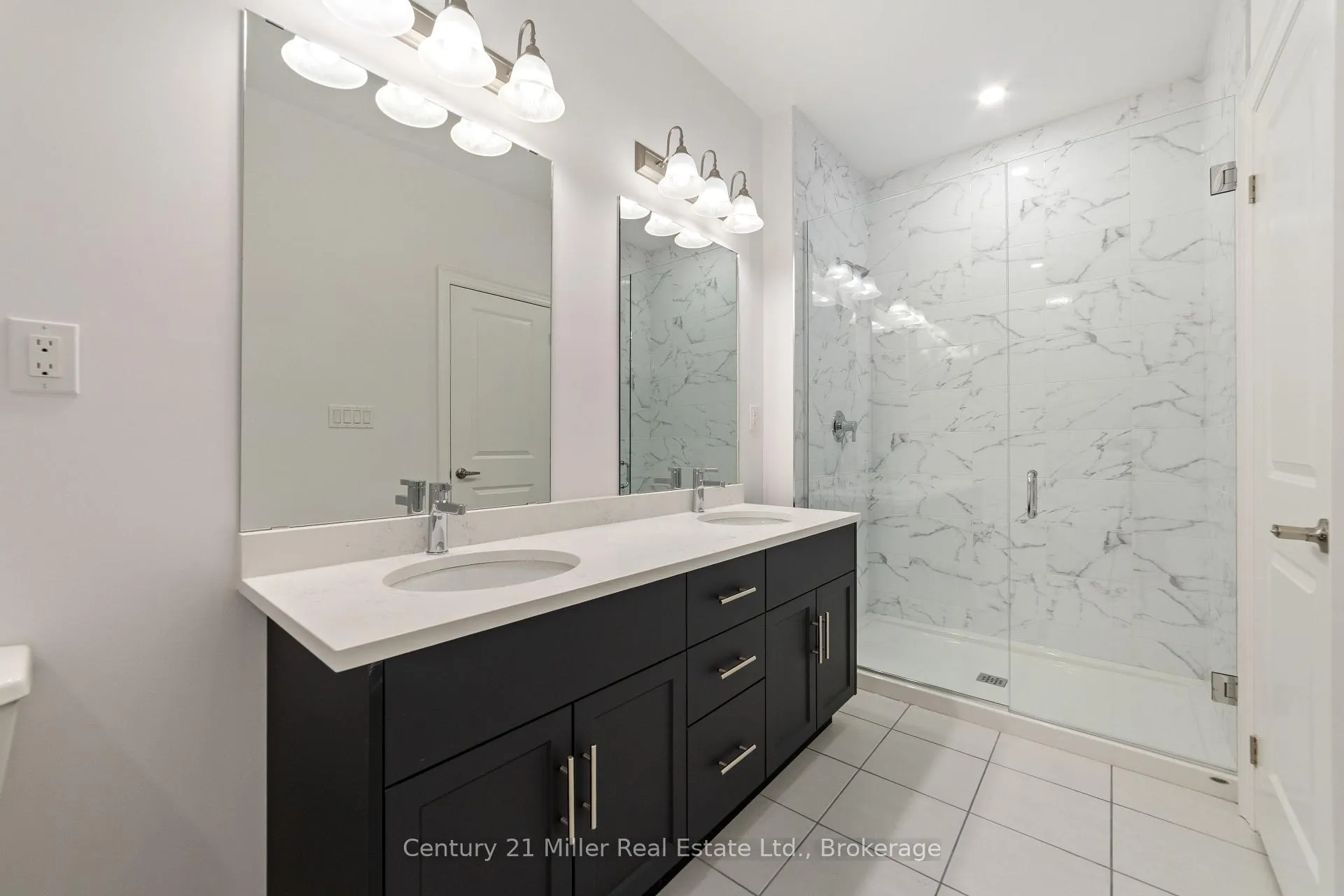 Photo 24 of Unit 56, 2150 Trafalgar Road, Oakville, River Oaks — HOMEH