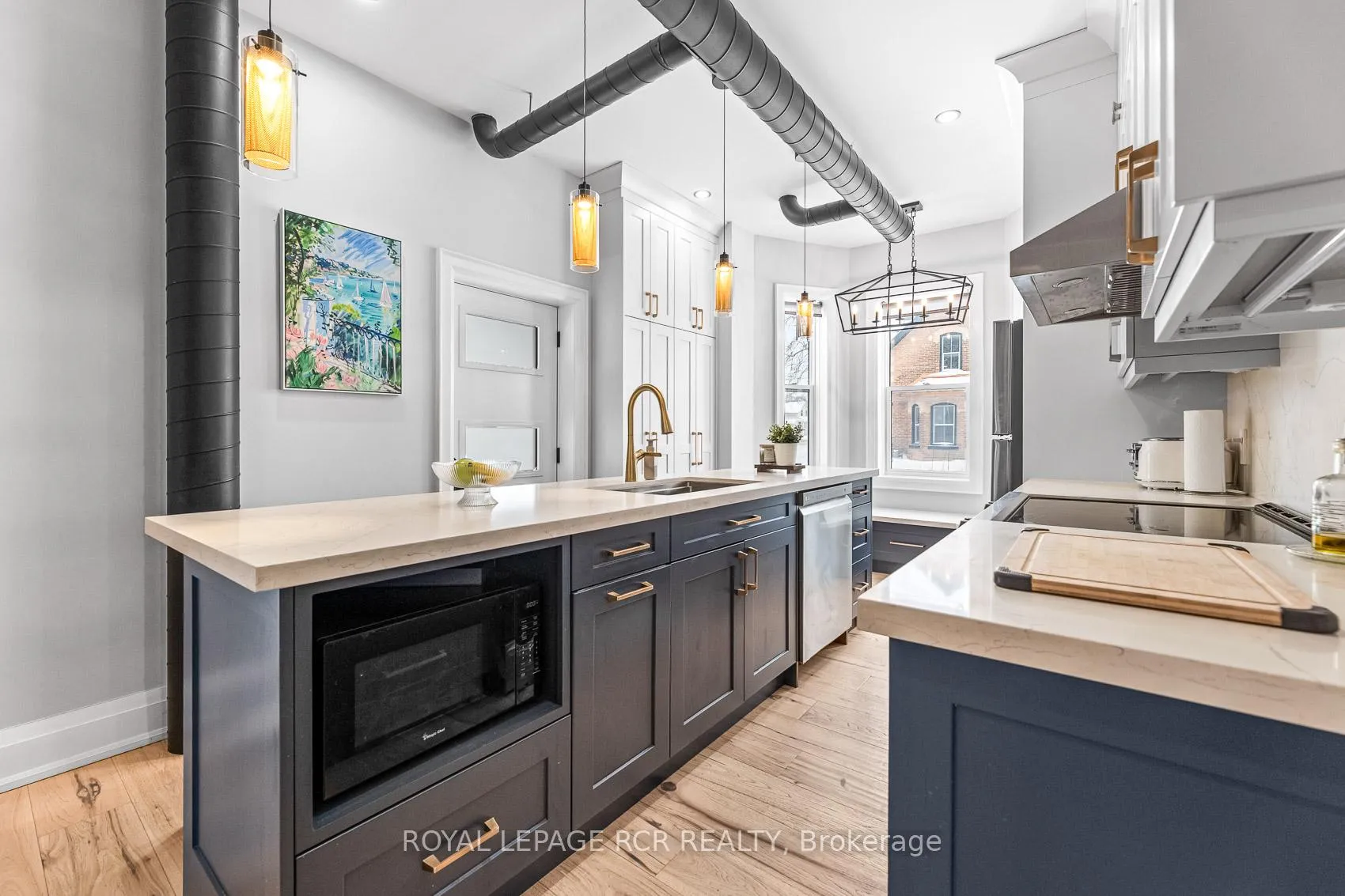 Photo 4 of 302 Main Street E, Shelburne — HOMEH