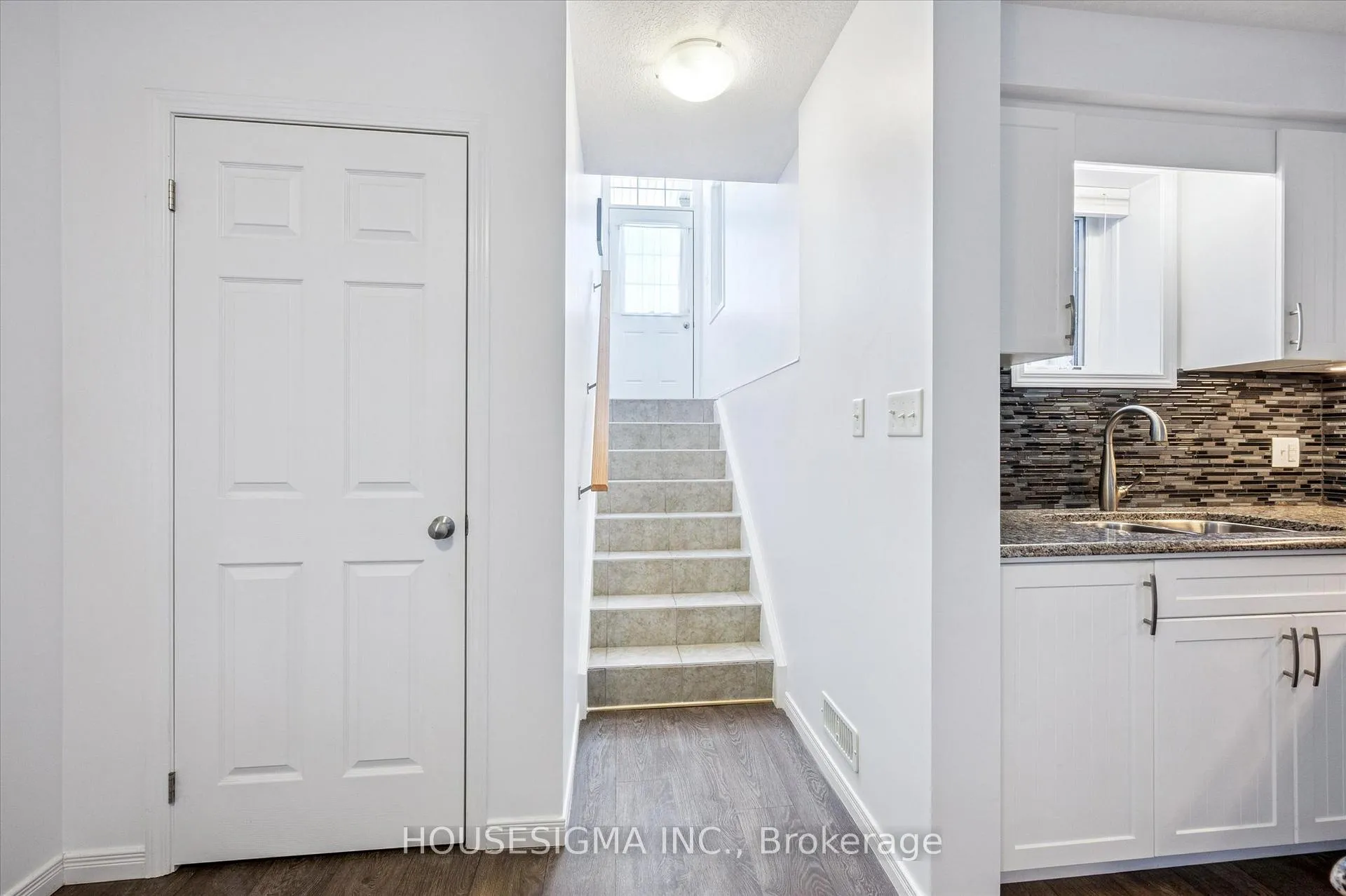 Photo 4 of Unit 1A, 388 Old Huron Road, Kitchener — HOMEH