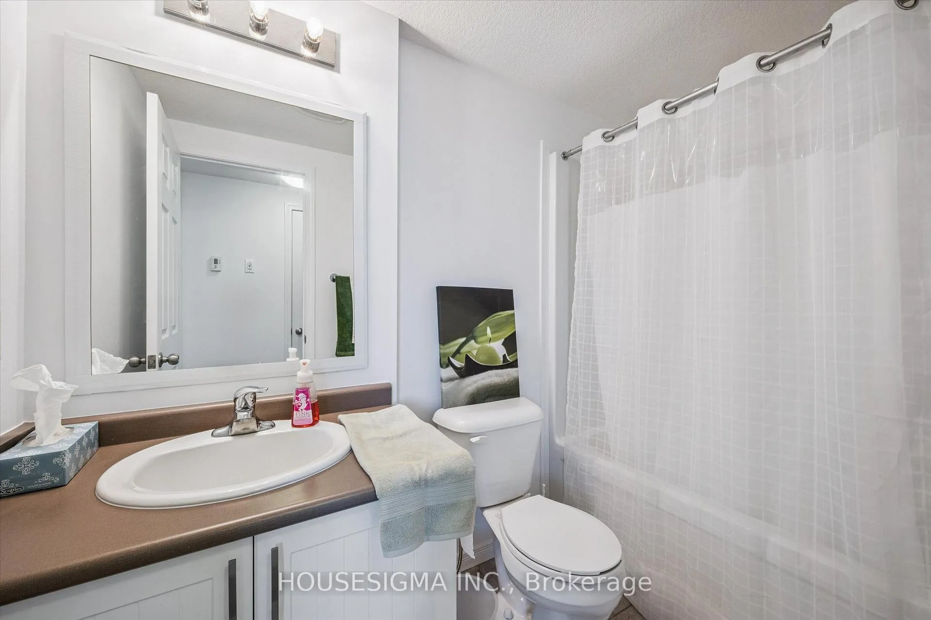 Photo 13 of Unit 1A, 388 Old Huron Road, Kitchener — HOMEH