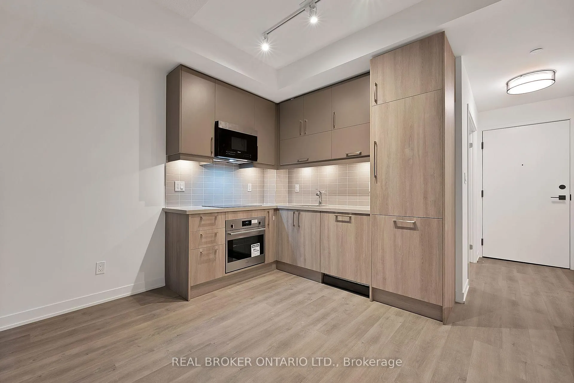 Photo 12 of Unit 414C, 38 Simcoe Promenade, Markham, Unionville — HOMEH