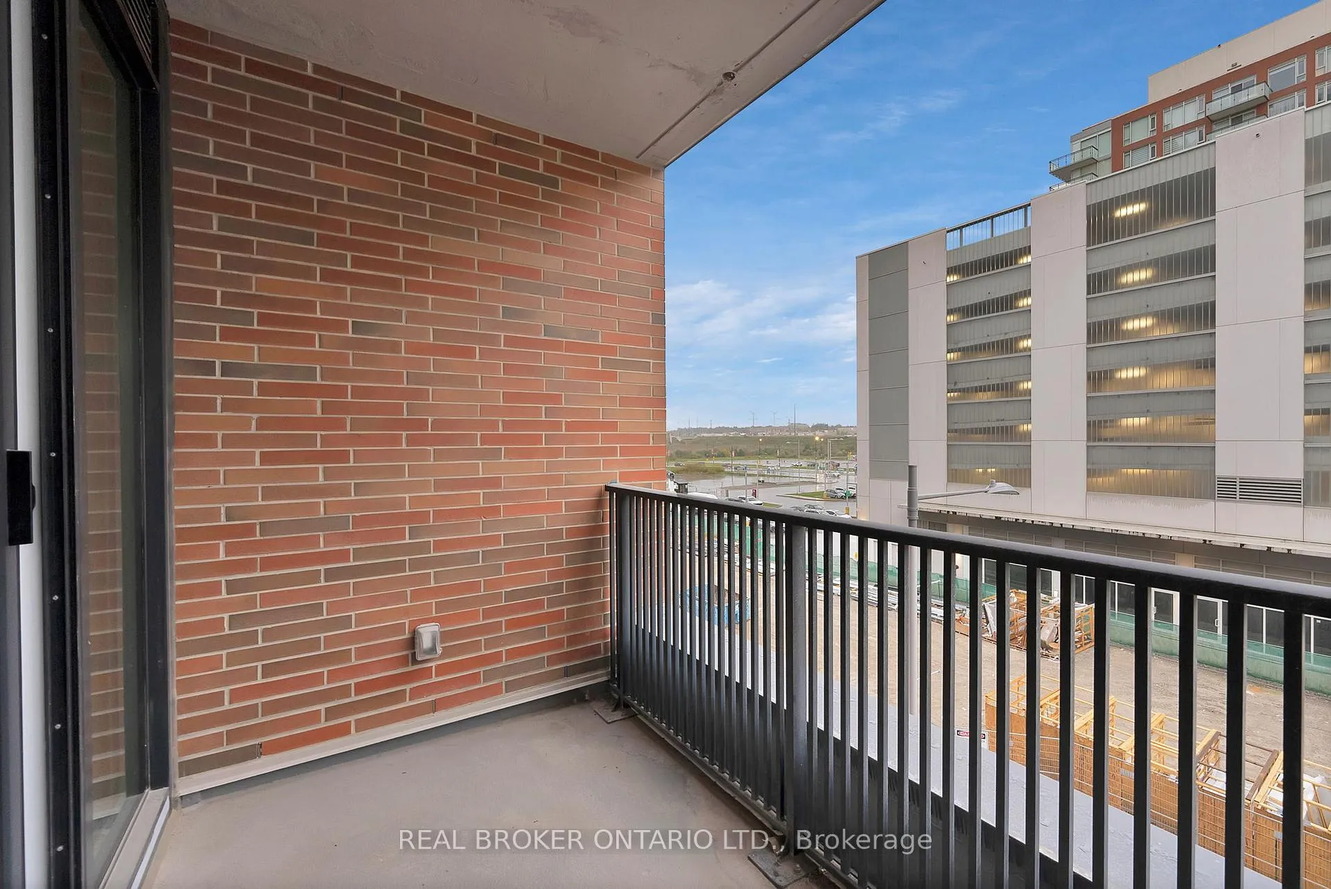 Photo 26 of Unit 414C, 38 Simcoe Promenade, Markham, Unionville — HOMEH