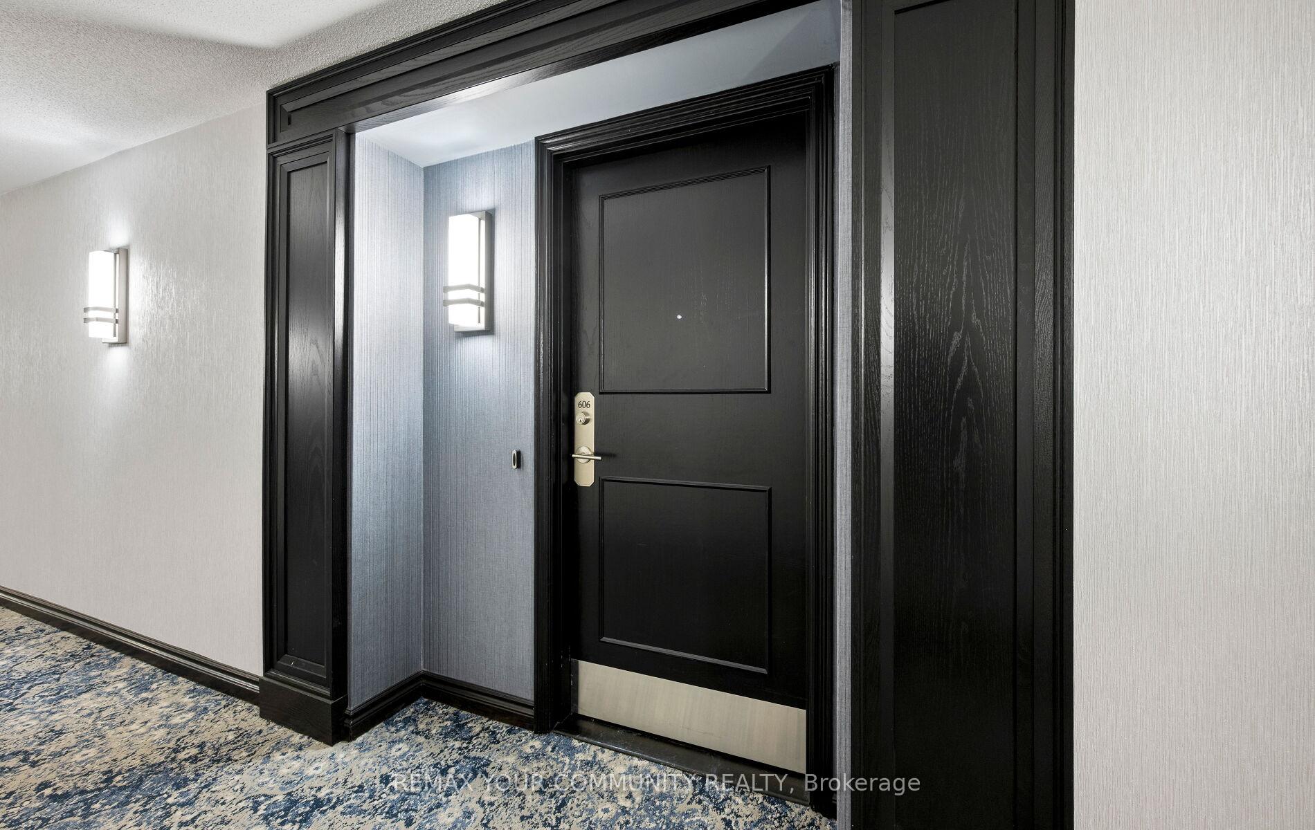 Photo 6 of Unit 606, 14924 Yonge Street, Aurora, Aurora Highlands — HOMEH