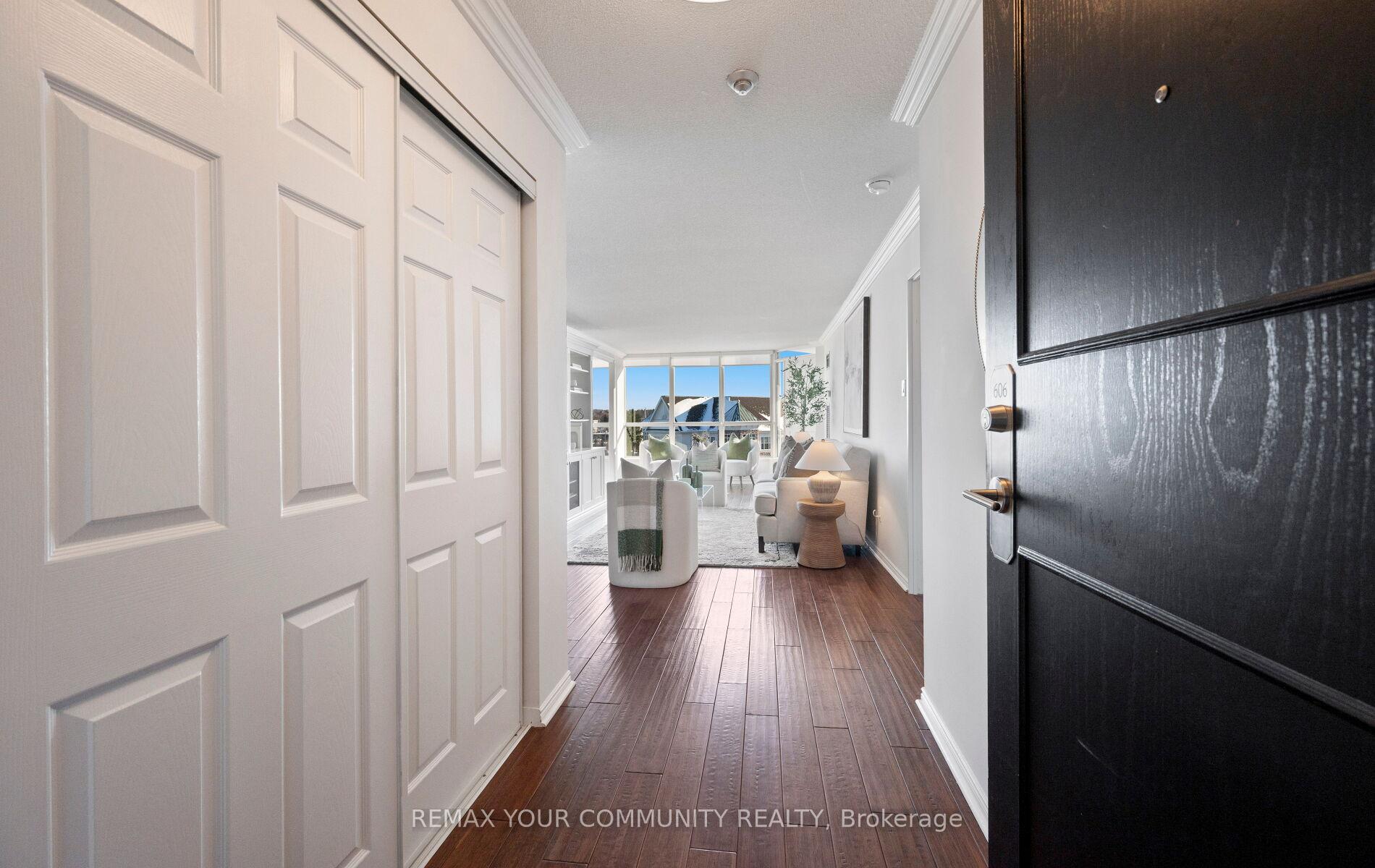 Photo 7 of Unit 606, 14924 Yonge Street, Aurora, Aurora Highlands — HOMEH