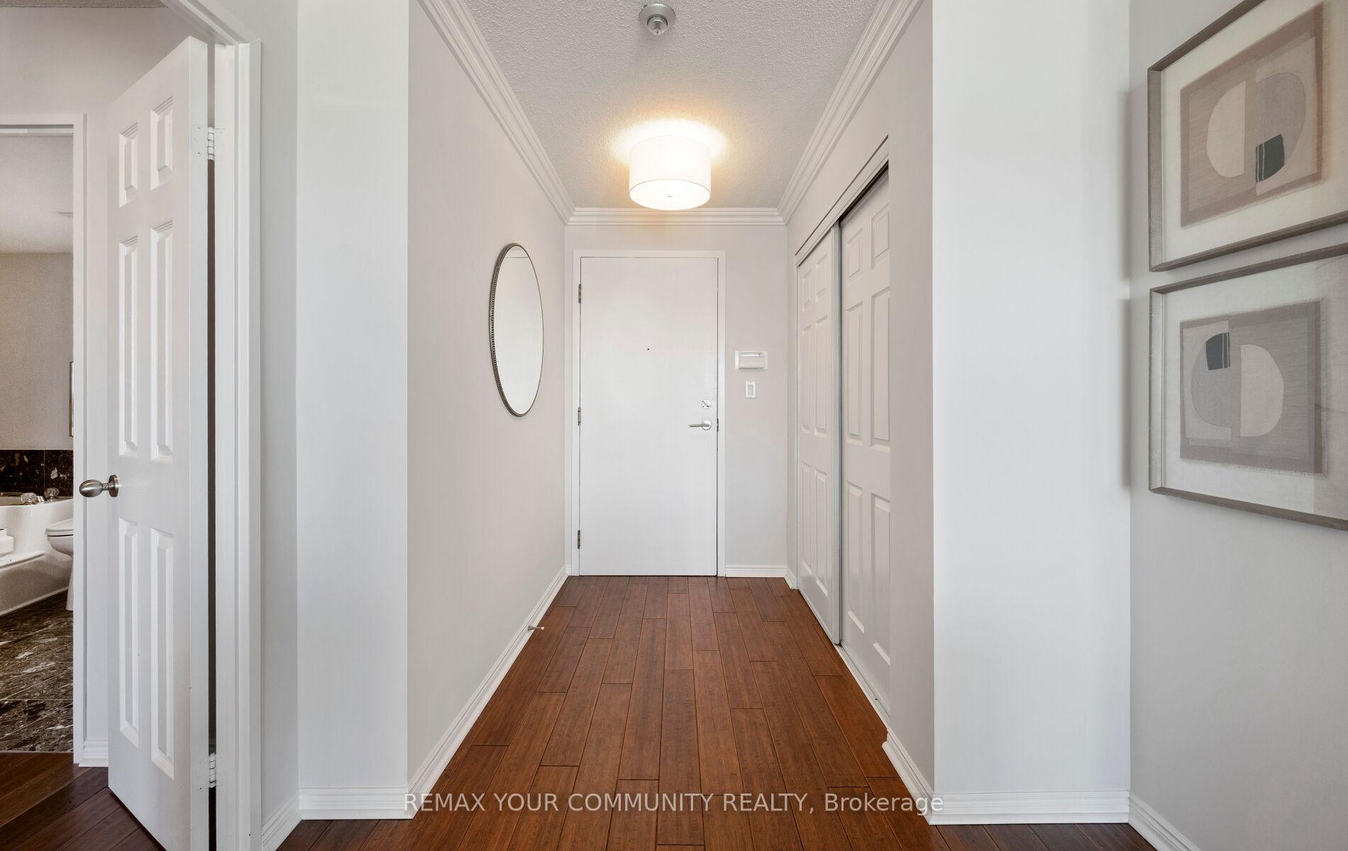 Photo 8 of Unit 606, 14924 Yonge Street, Aurora, Aurora Highlands — HOMEH