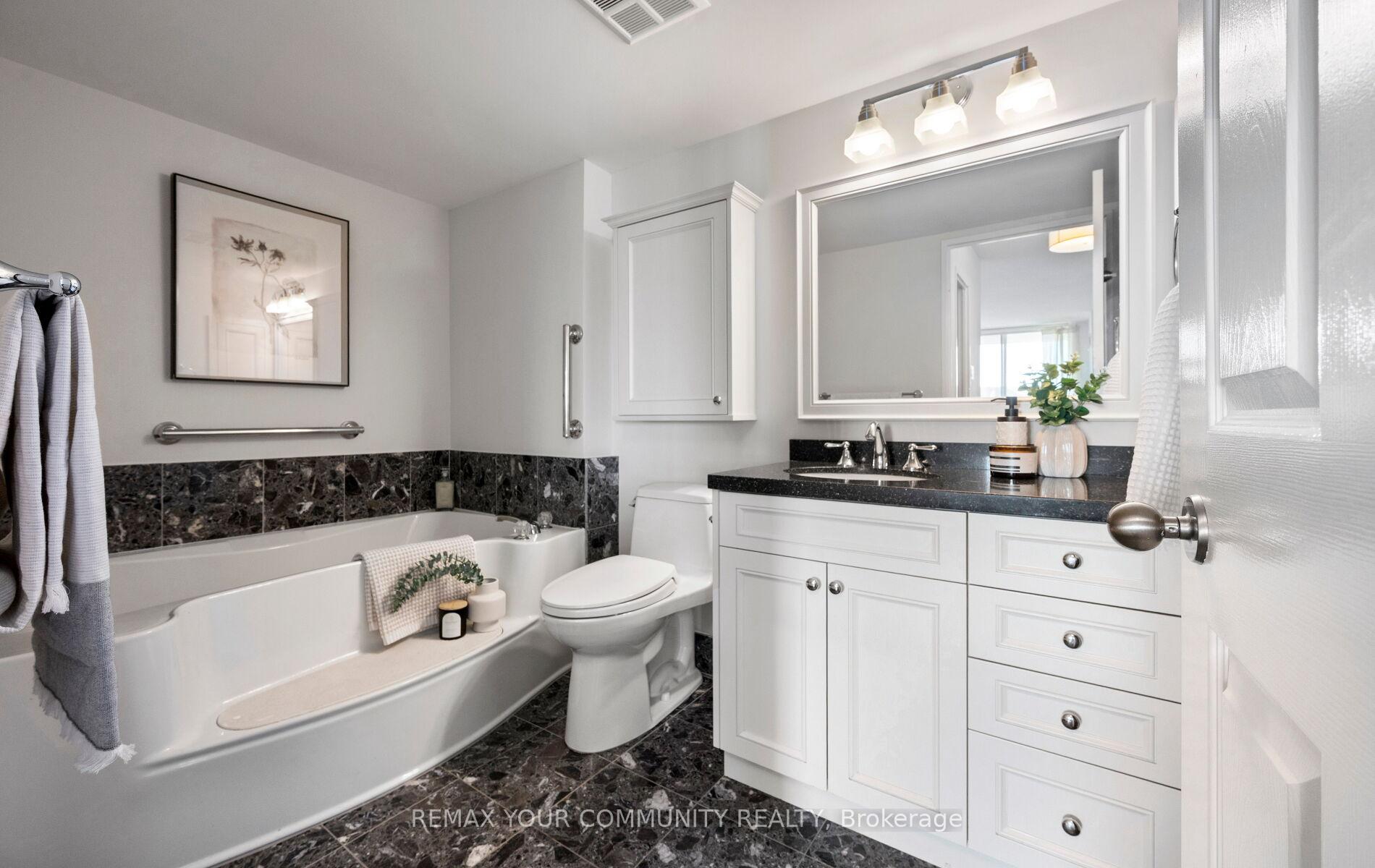 Photo 25 of Unit 606, 14924 Yonge Street, Aurora, Aurora Highlands — HOMEH