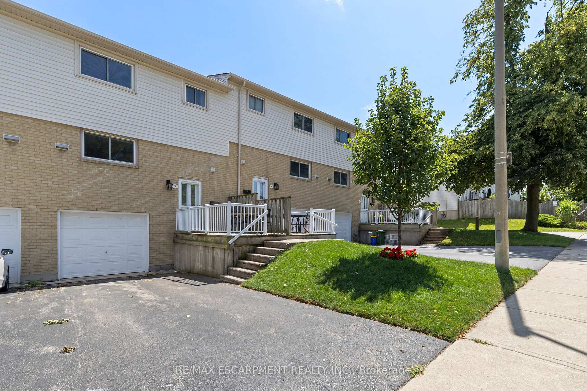 Front of Unit 3, 51 Caroga Court