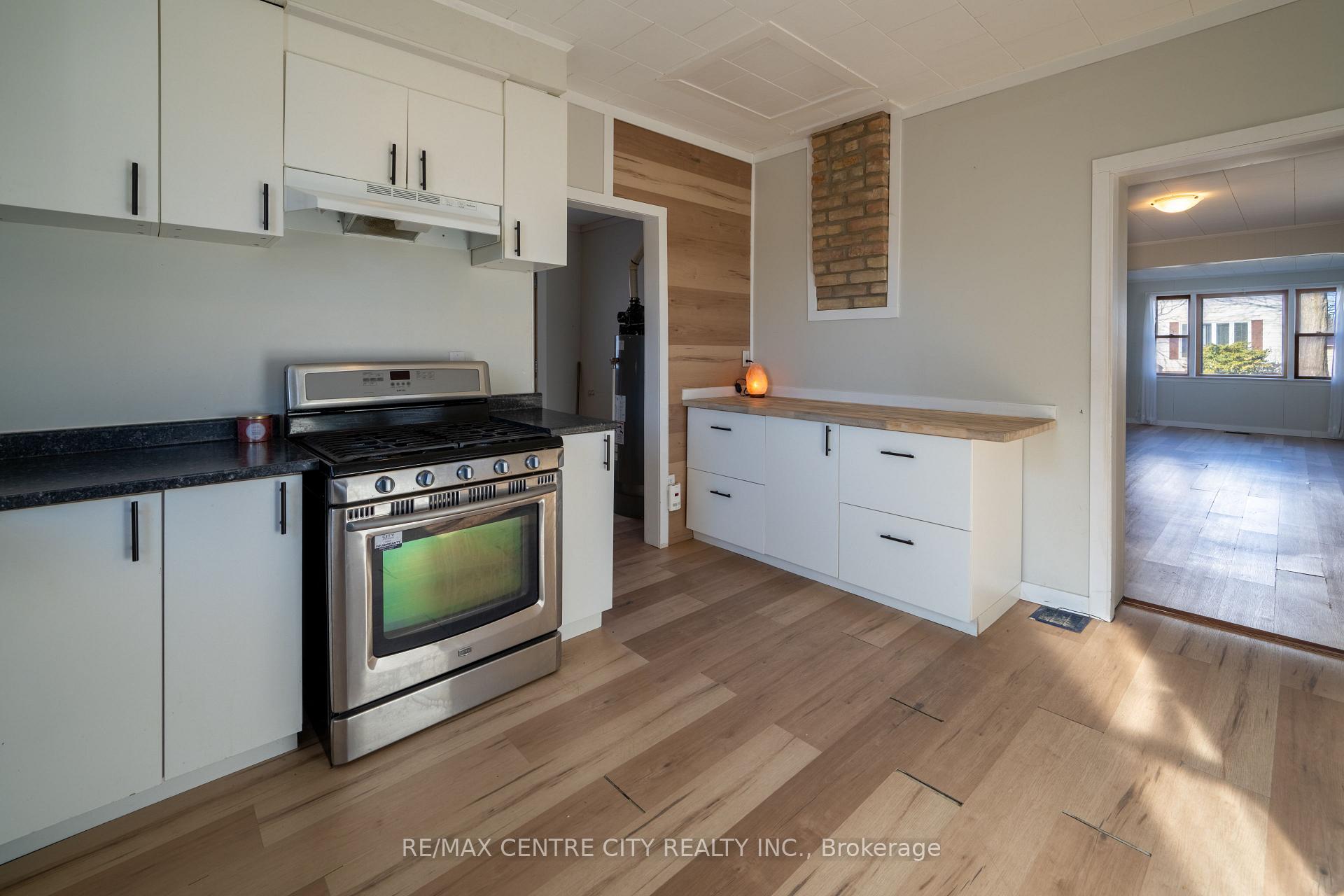 Photo 11 of 243 Warwick Street, Warwick, Watford — HOMEH
