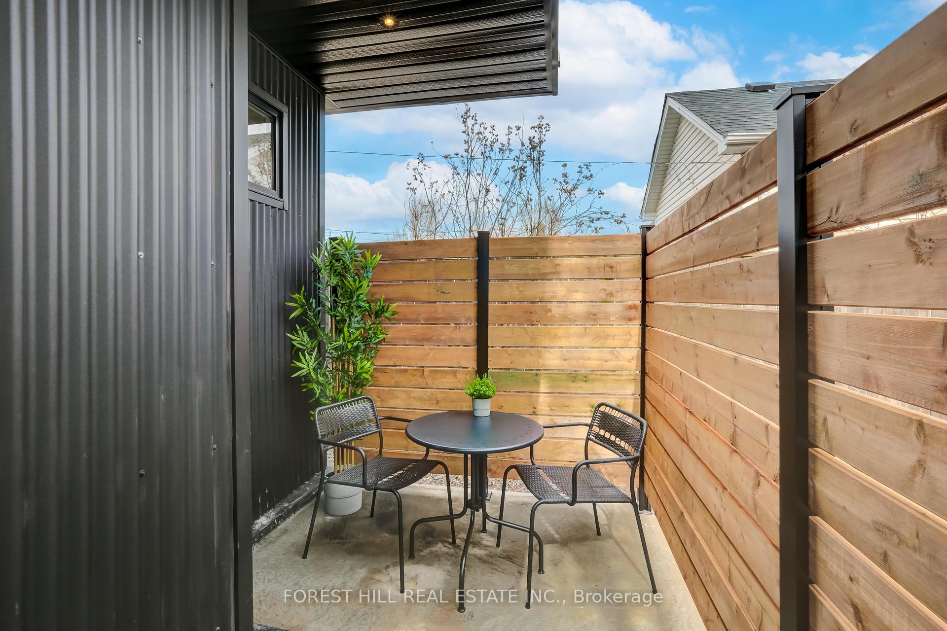 Photo 3 of Unit R, 203 Weir Street, Hamilton, Homeside — HOMEH