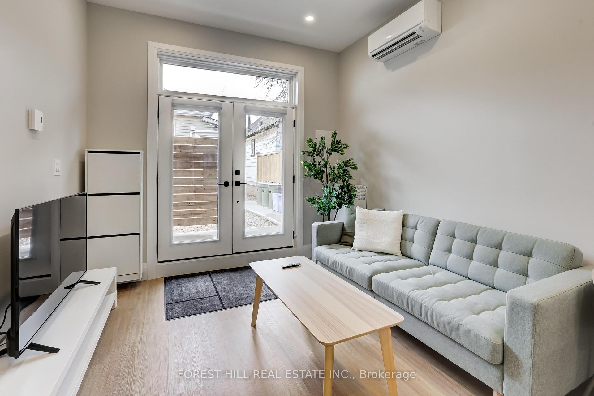 Photo 6 of Unit R, 203 Weir Street, Hamilton, Homeside — HOMEH