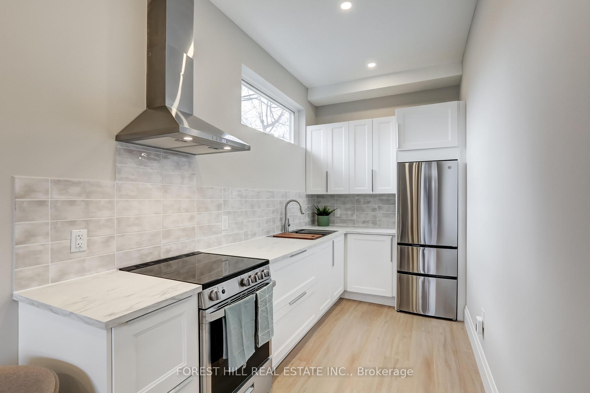 Photo 10 of Unit R, 203 Weir Street, Hamilton, Homeside — HOMEH