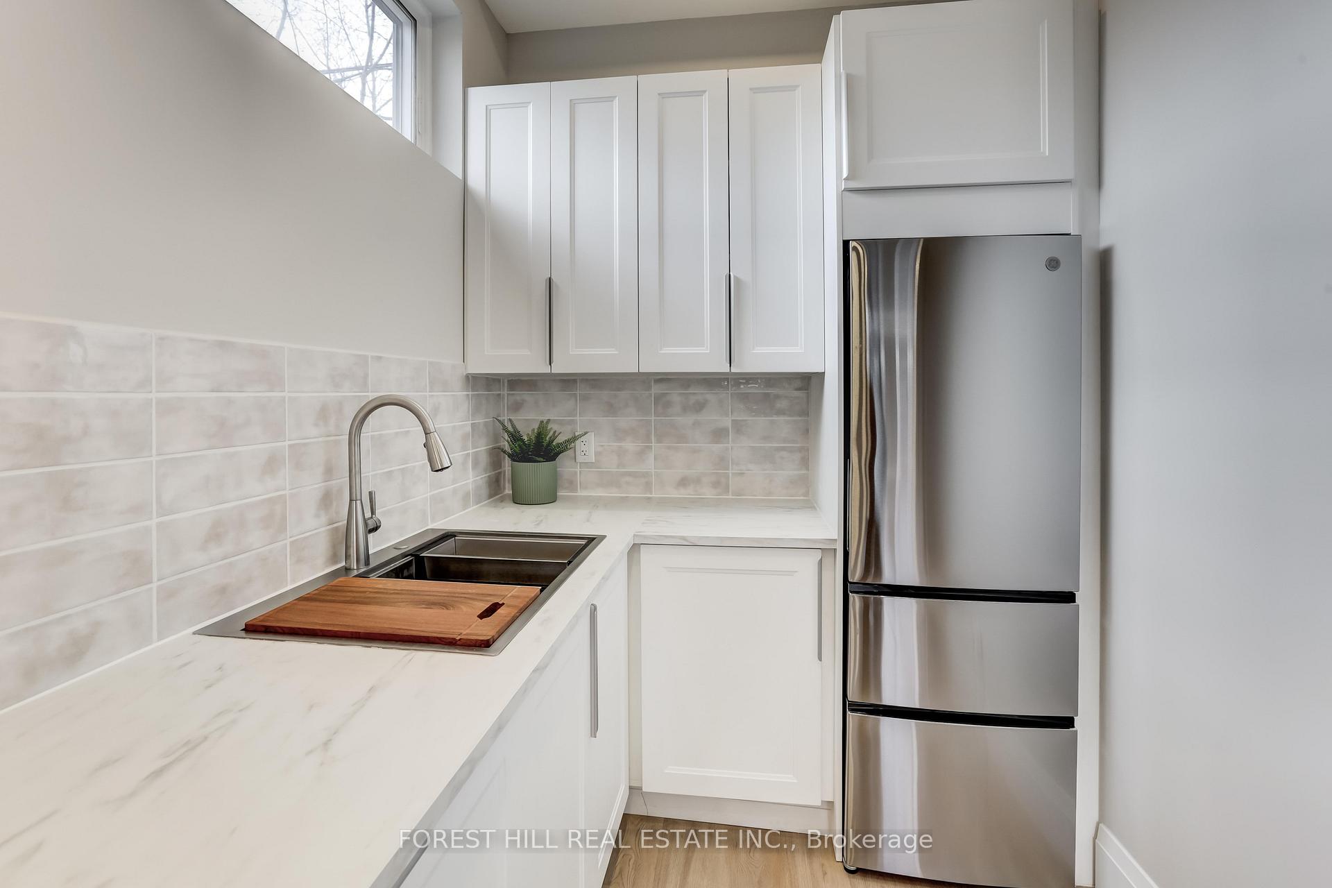 Photo 11 of Unit R, 203 Weir Street, Hamilton, Homeside — HOMEH