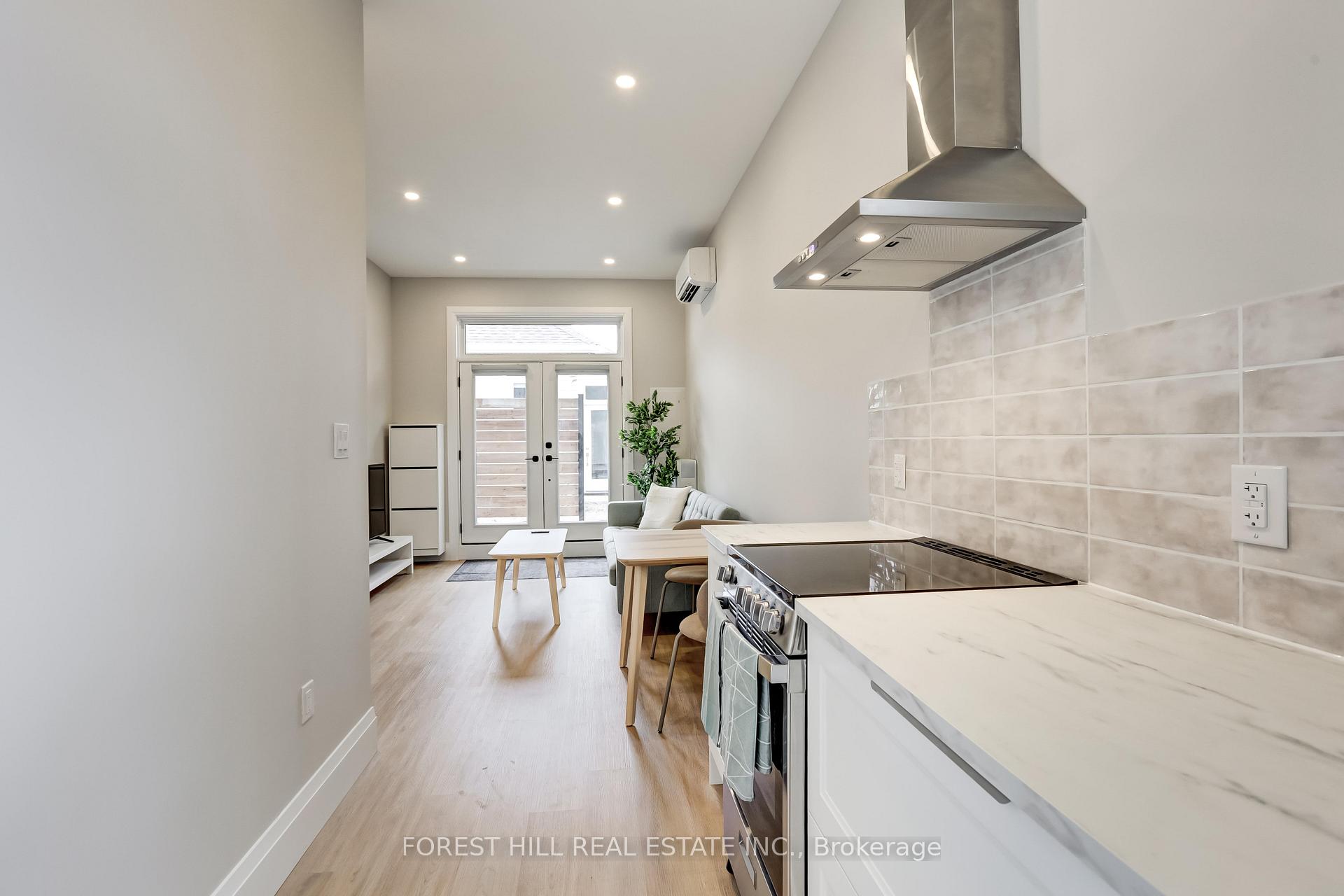 Photo 12 of Unit R, 203 Weir Street, Hamilton, Homeside — HOMEH