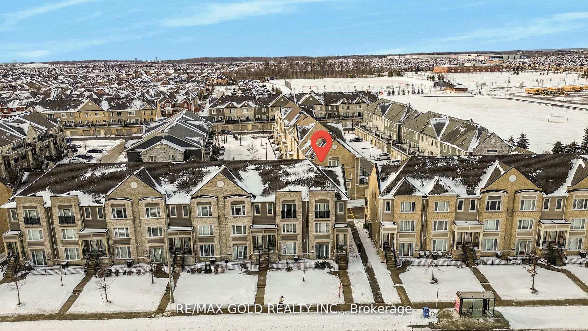 Photo 2 of Unit 49, 60 Fairwood Circle, Brampton, Sandringham-Wellington — HOMEH