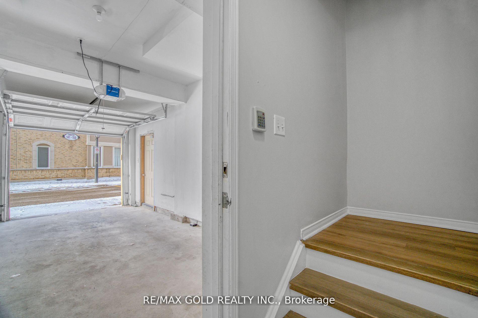 Photo 34 of Unit 49, 60 Fairwood Circle, Brampton, Sandringham-Wellington — HOMEH